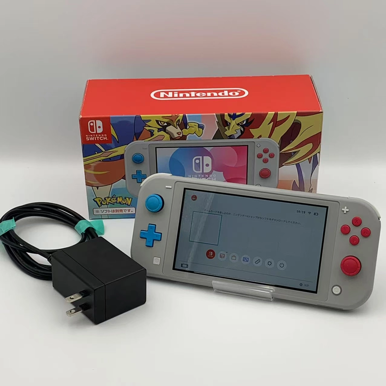 Nintendo Switch Lite 2019年モデル 32GB ザシアン ・ザマゼンタ HDH-S-GBZAA