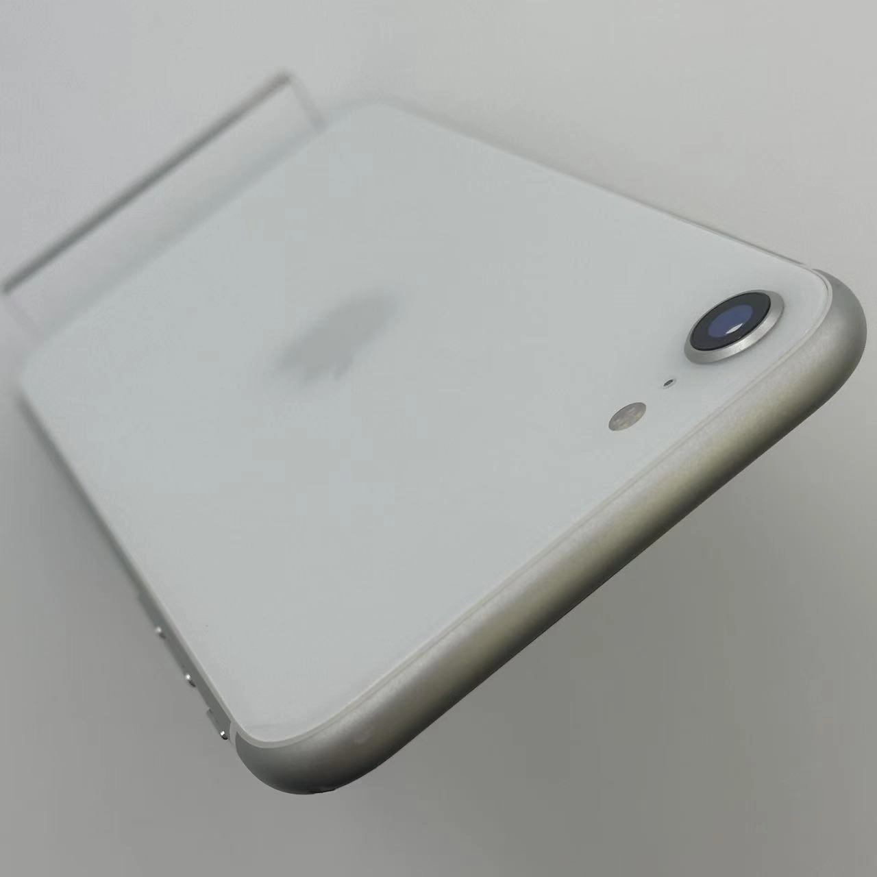 iPhoneSE 第2世代 256GB ホワイト MXVU2J/A Apple版SIMフリー