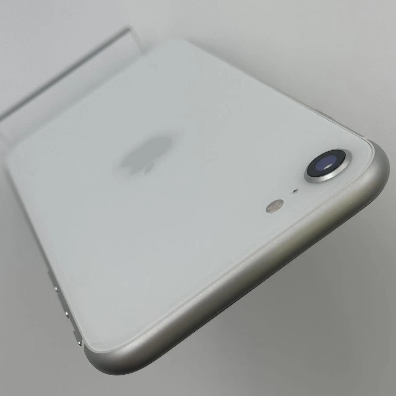 iPhoneSE 第2世代 256GB ホワイト MXVU2J/A SoftBank版SIMフリー 極美品