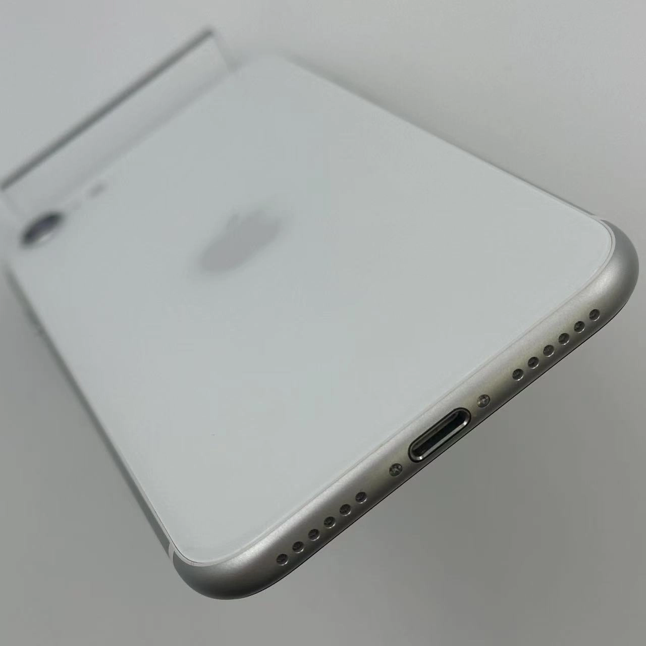 iPhoneSE 第2世代 256GB ホワイト MXVU2J/A SoftBank版SIMフリー 極美品