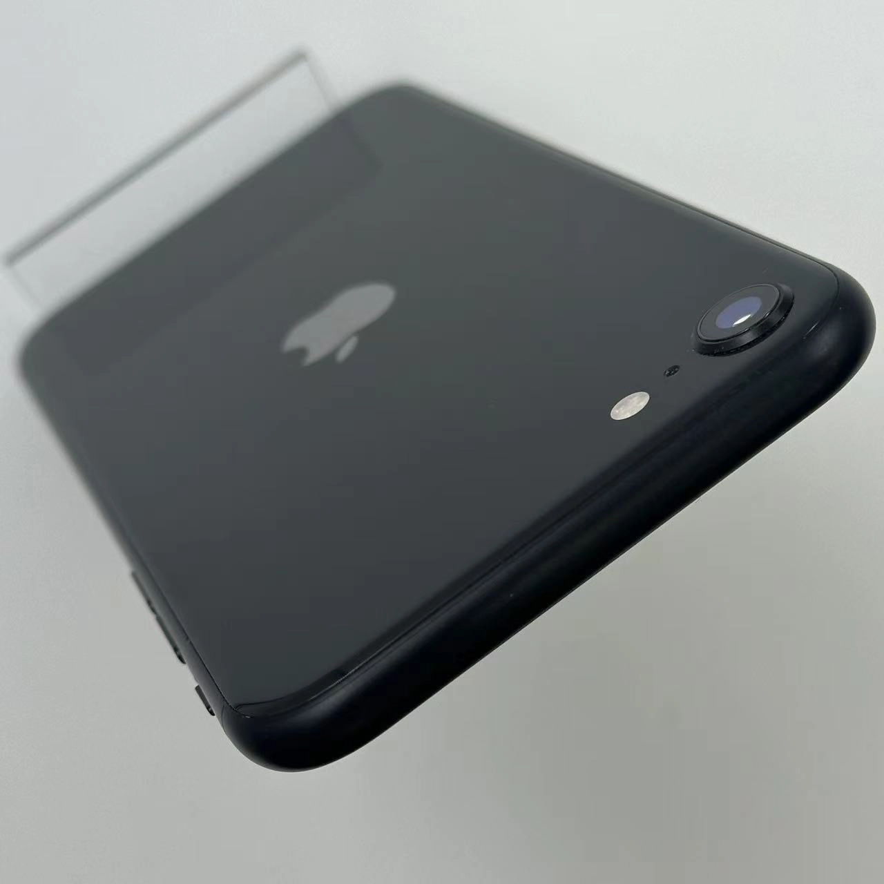 iPhoneSE 第2世代 256GB ブラック MXVT2J/A Apple版SIMフリー 美品