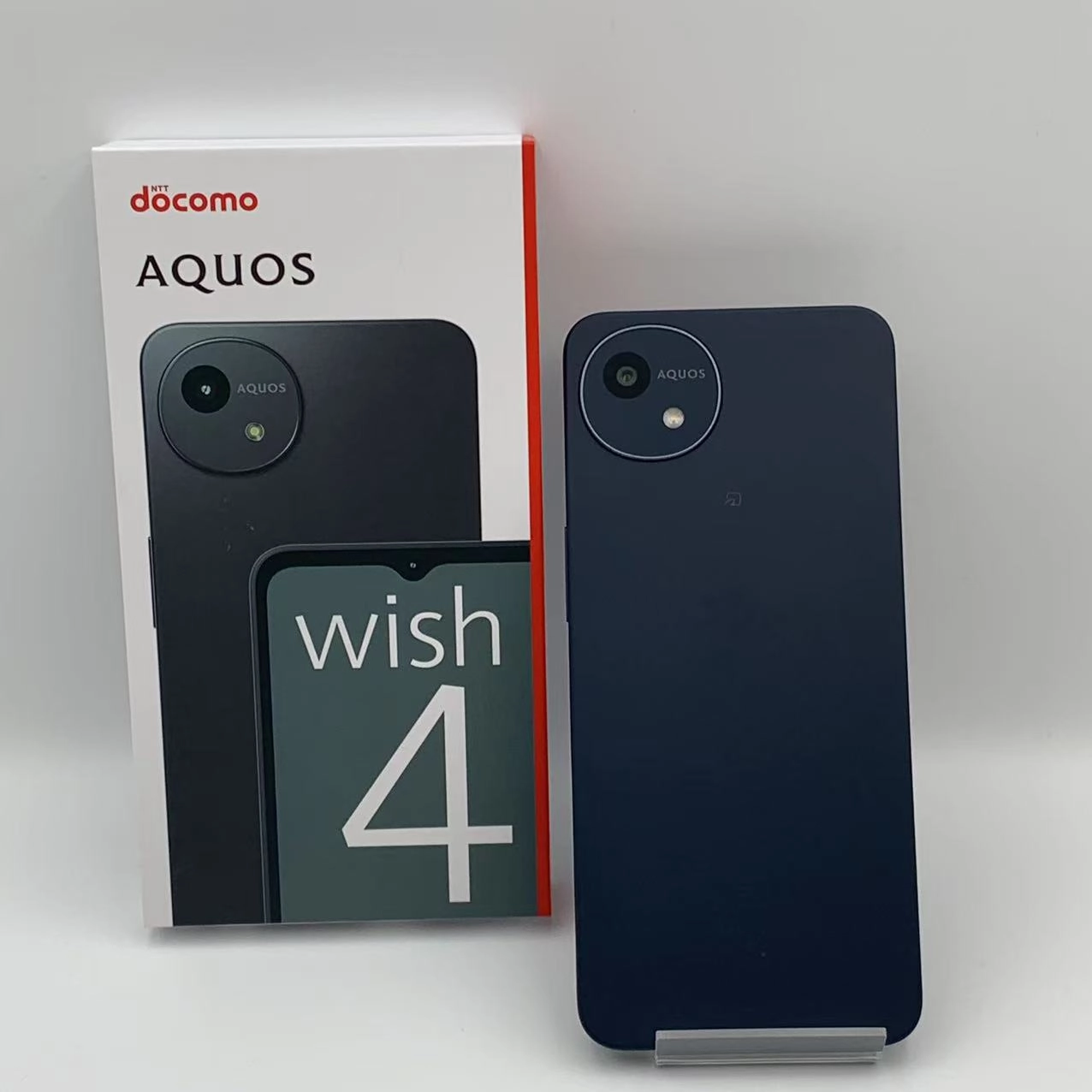 AQUOS wish4 4GB/64GB ブラック SH-52E docomo版SIMフリー　新品未使用