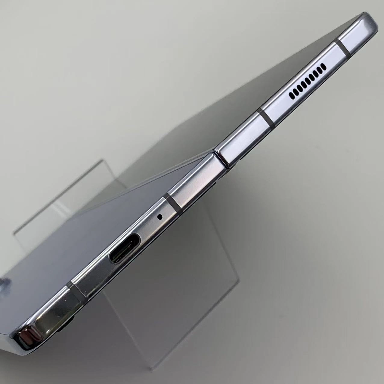 Galaxy Z Fold5 256GB アイシー ブルー SM-F946N 海外版SIMフリー 新品同様