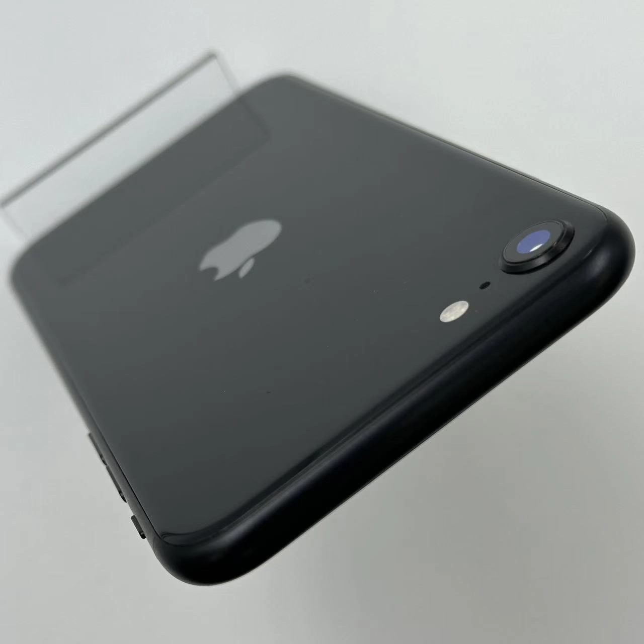 iPhoneSE 第2世代 256GB ブラック MHGW3J/A AU版SIMフリー 極美品 au