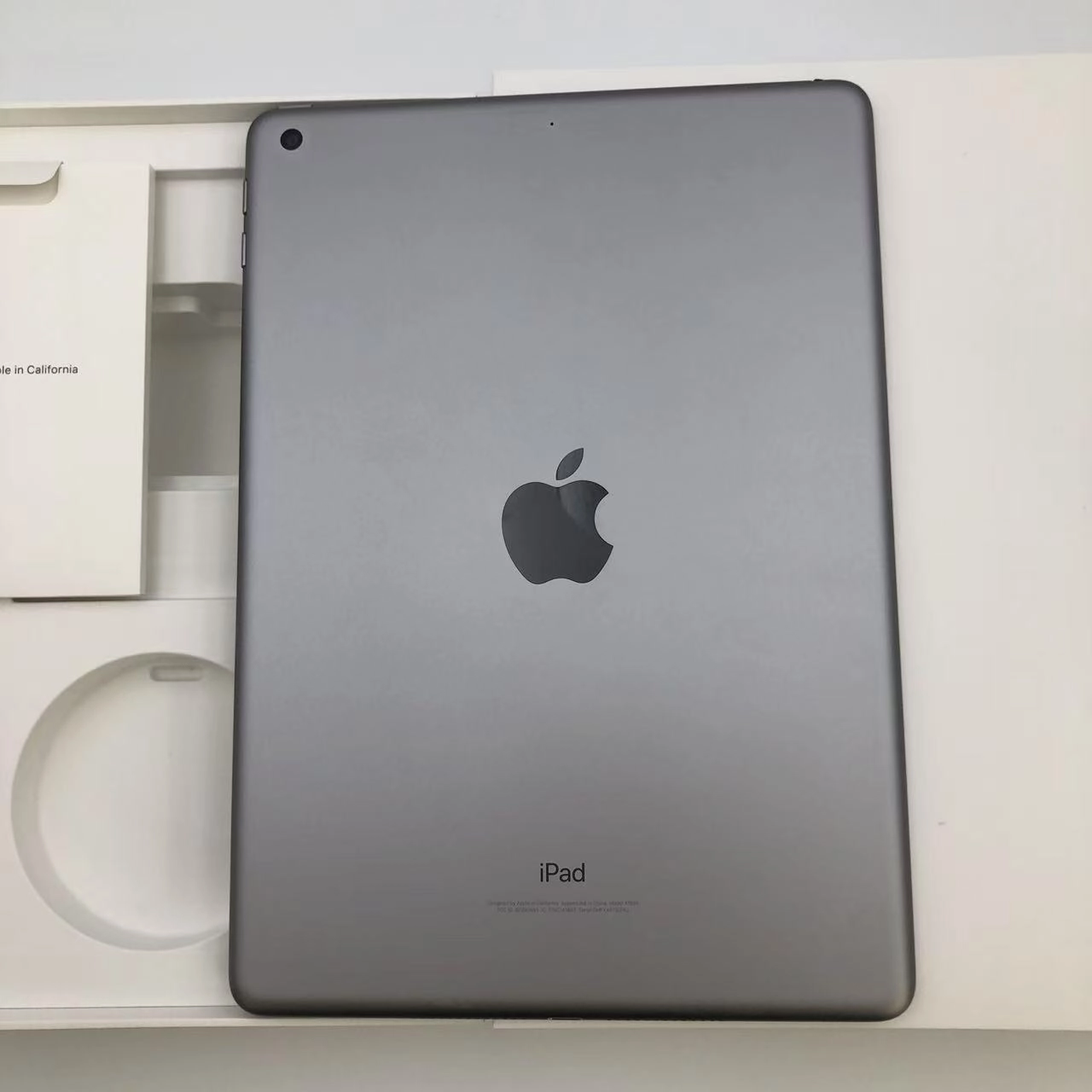 iPad 第6世代 Wi-Fiモデル 32GB スペースグレイ MR7F2J/A 美品