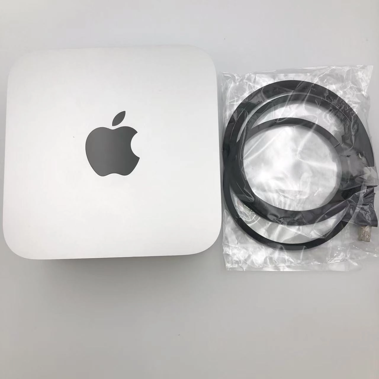 Mac Studio 2023 64GB 1TB M2 Ultra 24CPU 60GPU FQH63J/A 新品同様 シルバー