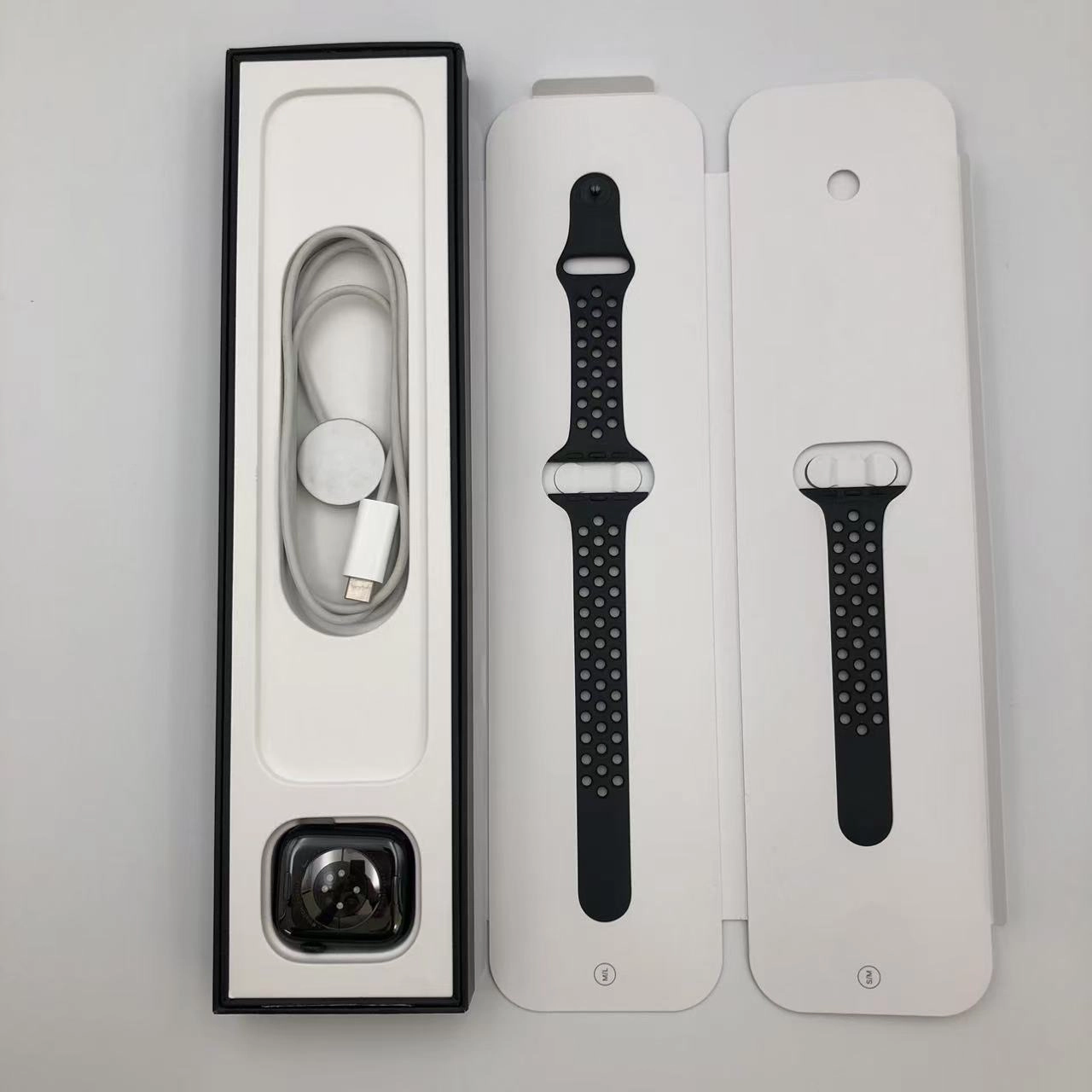 Apple Watch Nike Series7 41mm GPSモデル 32GB ミッドナイト MKNL3J/A