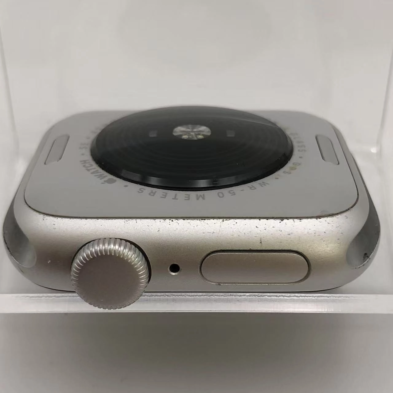 Apple Watch SE 第2世代 40mm GPSモデル 32GB シルバー MNJV3J/A