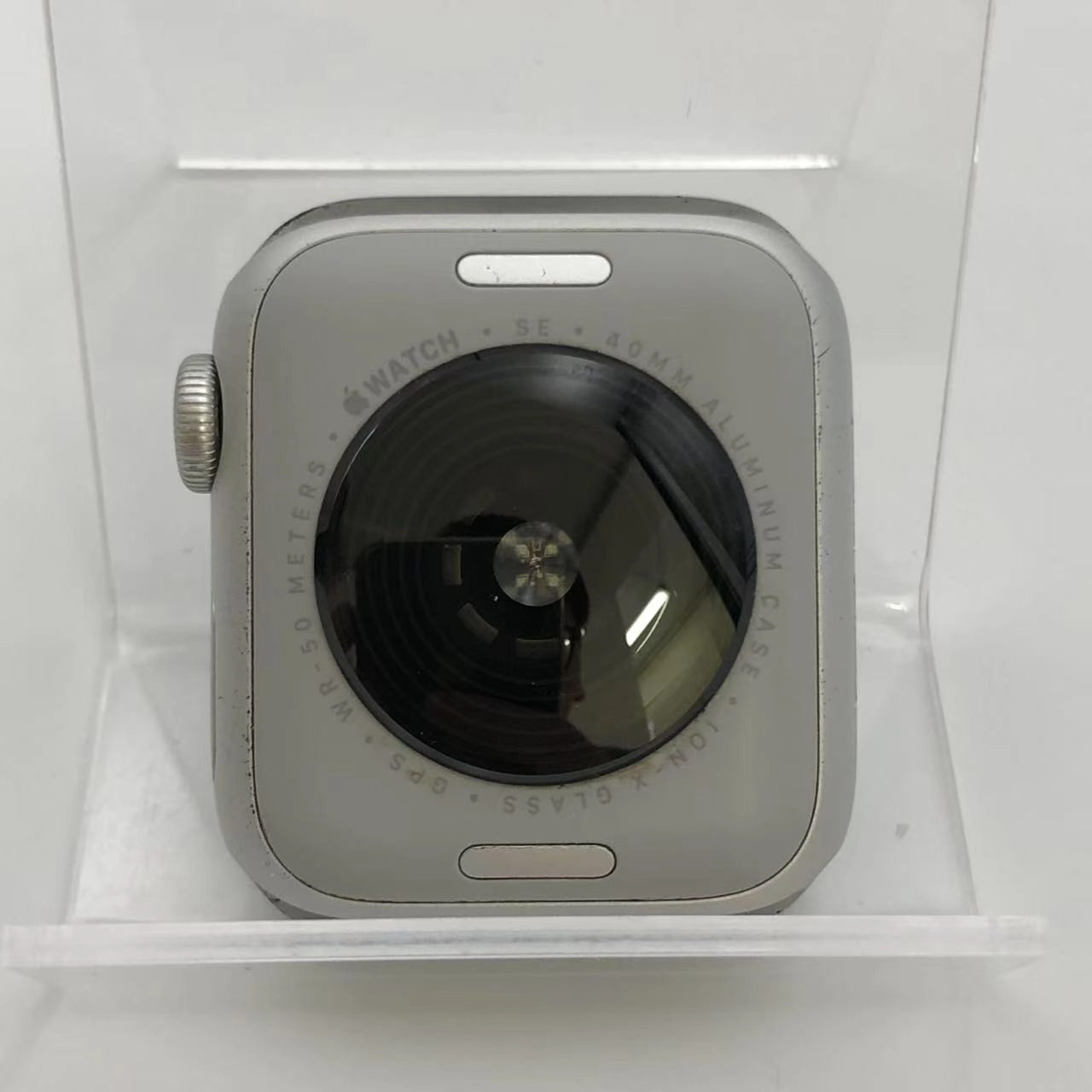 Apple Watch SE 第2世代 40mm GPSモデル 32GB シルバー MNJV3J/A