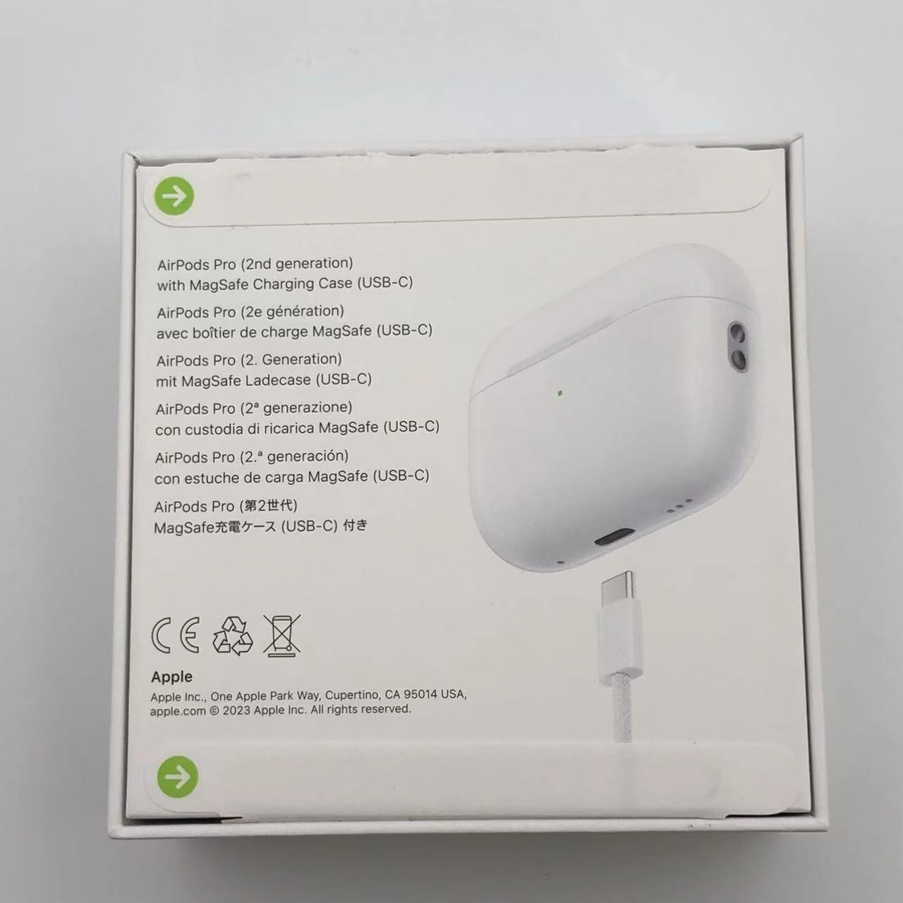 AirPods Pro 第2世代 MagSafe充電ケース(USB-C)付き ホワイト MTJV3J/A