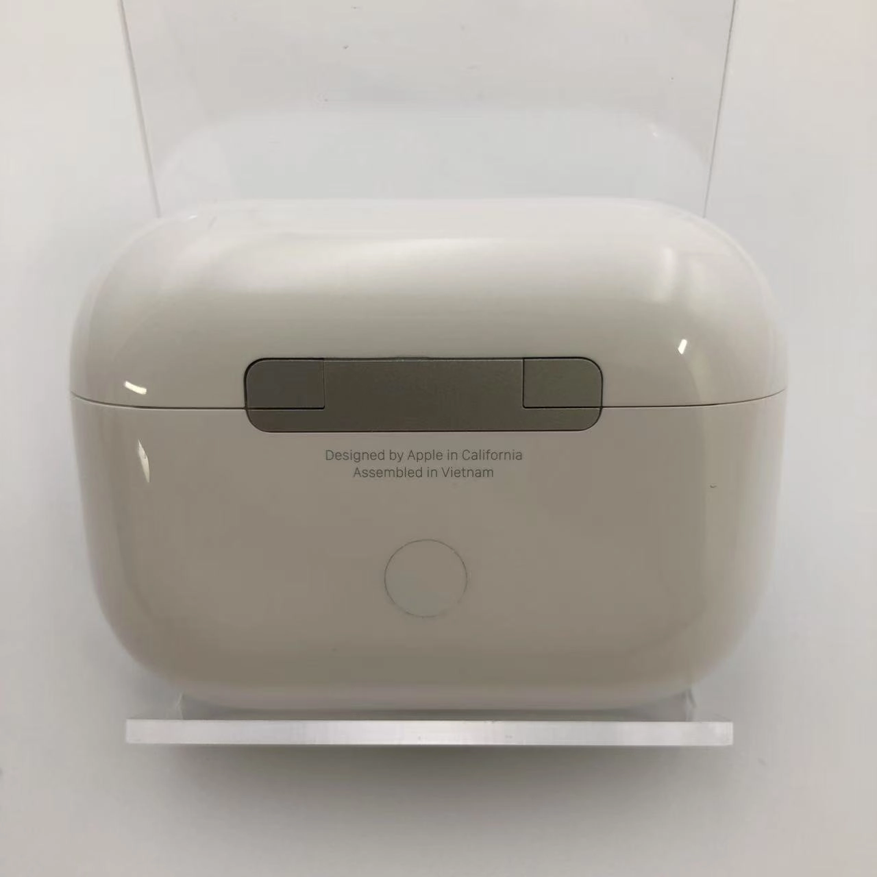 AirPods Pro 第2世代 MagSafe充電ケース(USB-C)付き ホワイト MTJV3J/A