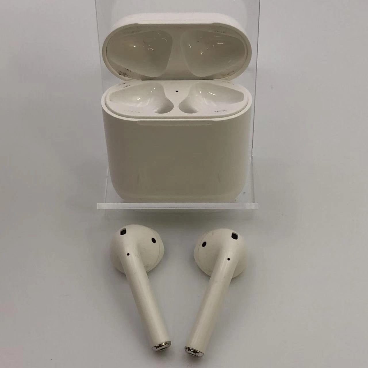 AirPods 第1世代 ホワイト MMEF2J/A