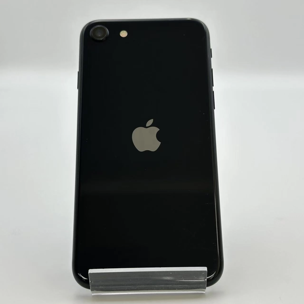 iPhoneSE 第3世代 64GB ミッドナイト MMYC3J/A AU版SIMフリー