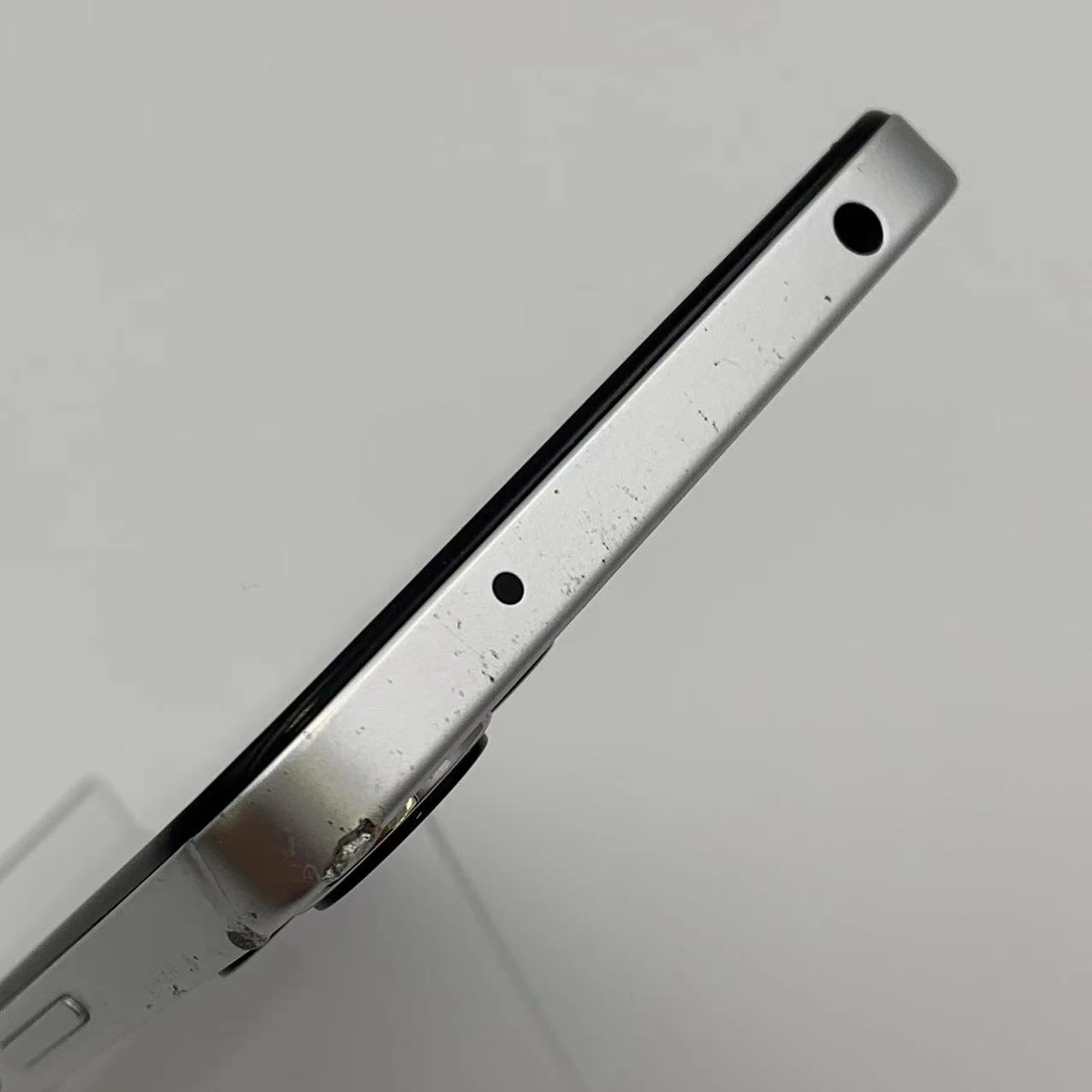 Xiaomi Redmi 12 5G 4GB/128GB ポーラーシルバー XIG03 SIMフリー