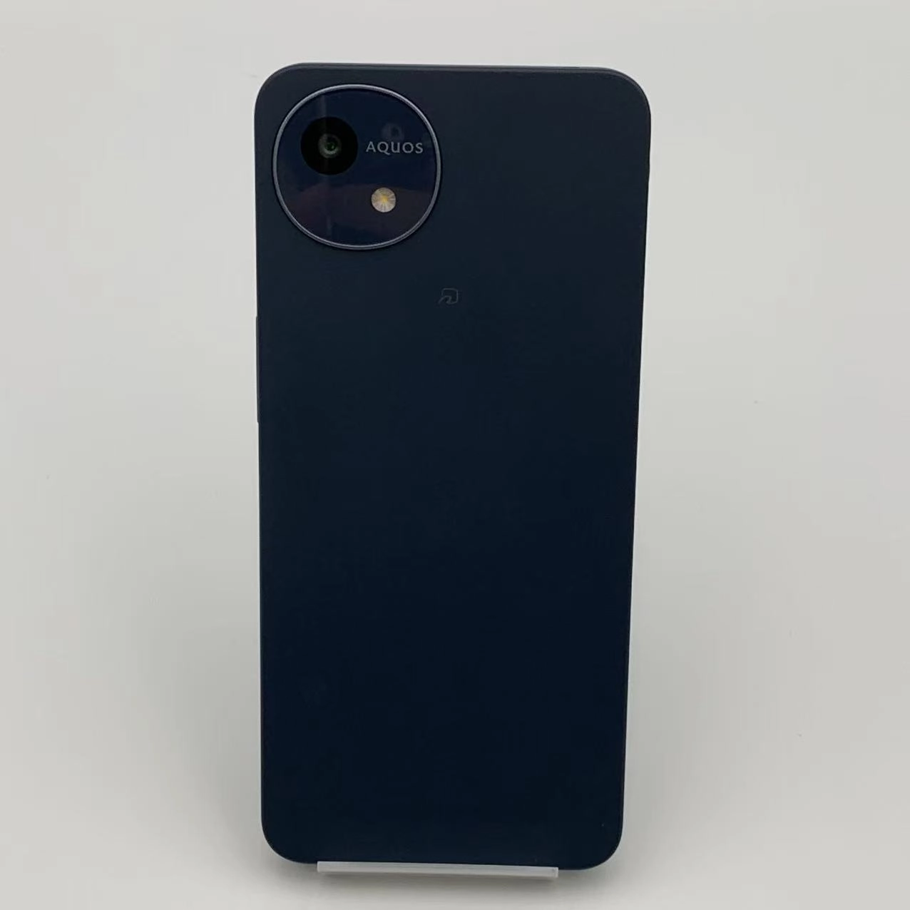 AQUOS wish4 4GB/64GB ブラック SH-52E docomo版SIMフリー 新品同様