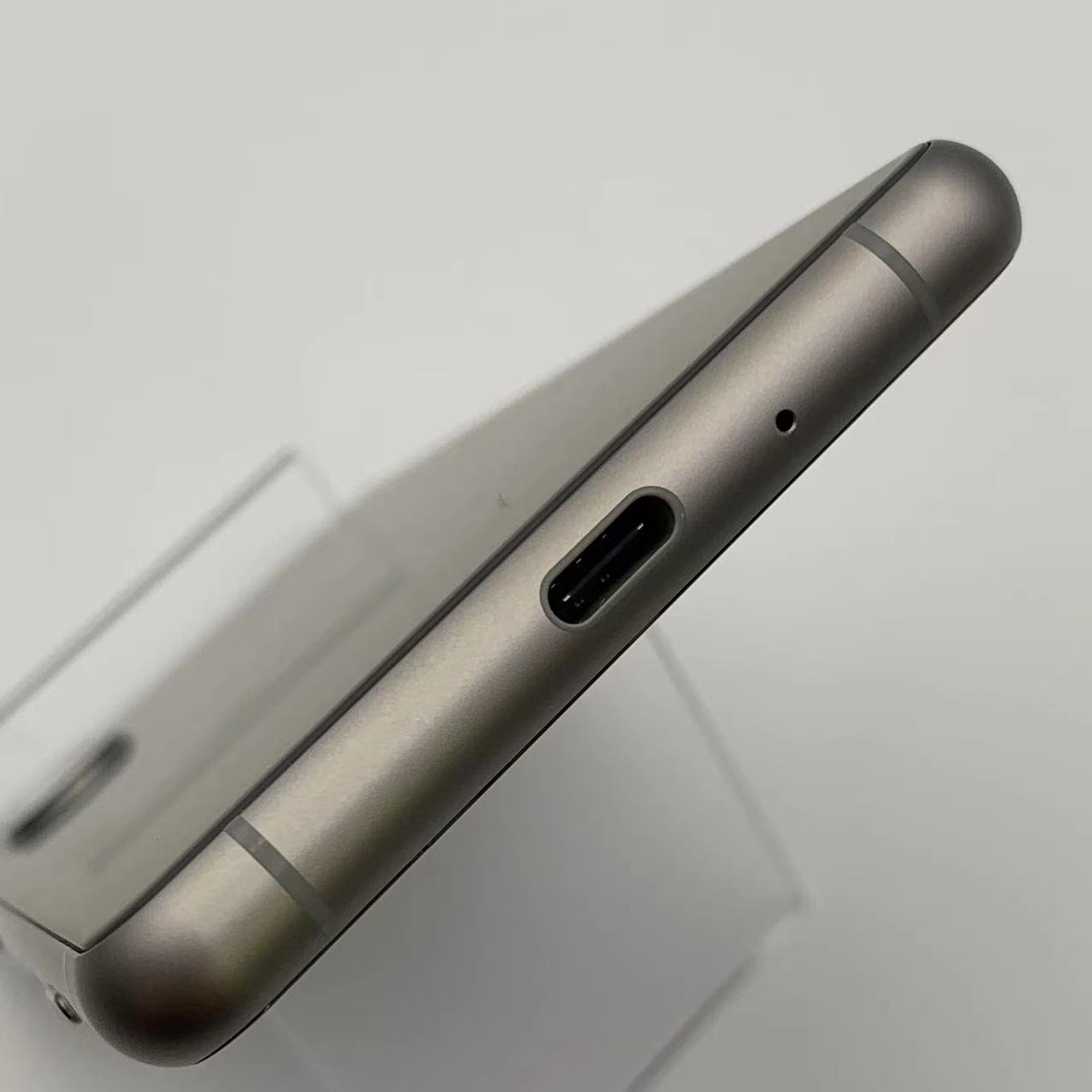 Xperia 5 III 128GB フロストシルバー SOG05 AU版SIMフリー 新品同様