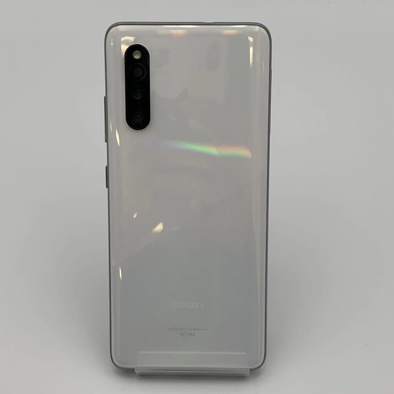 Galaxy A41 64GB ホワイト SC-41A SIMロック解除済 docomo版SIMフリー 極美品