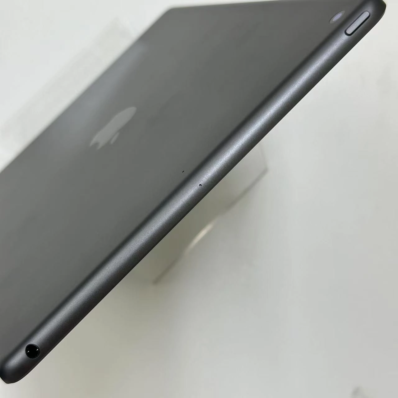 iPad 第8世代 Wi-Fiモデル 32GB スペースグレイ 3YL92J/A 極美品