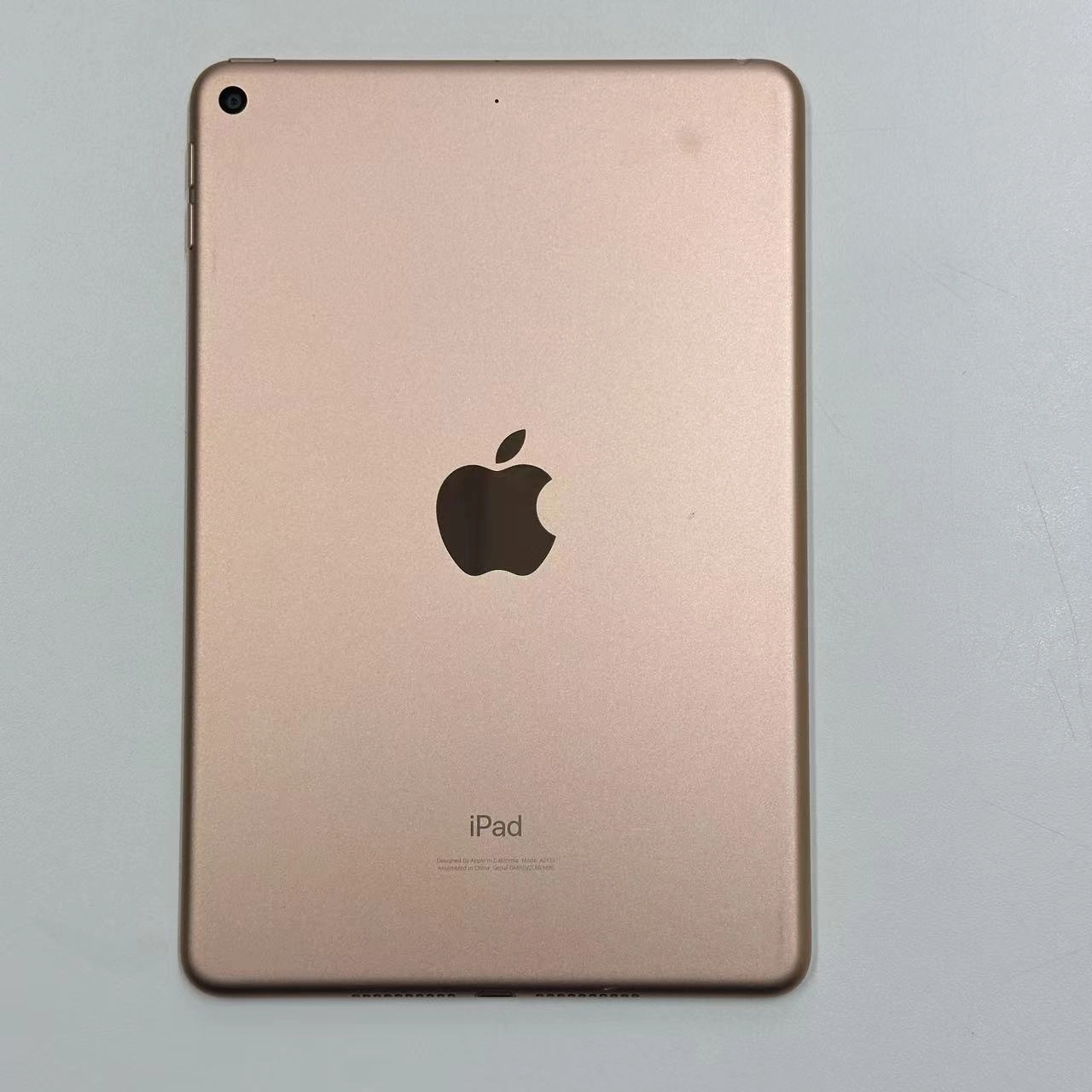 iPad mini 第5世代 Wi-Fiモデル 64GB ゴールド MUQY2ZP/A 美品