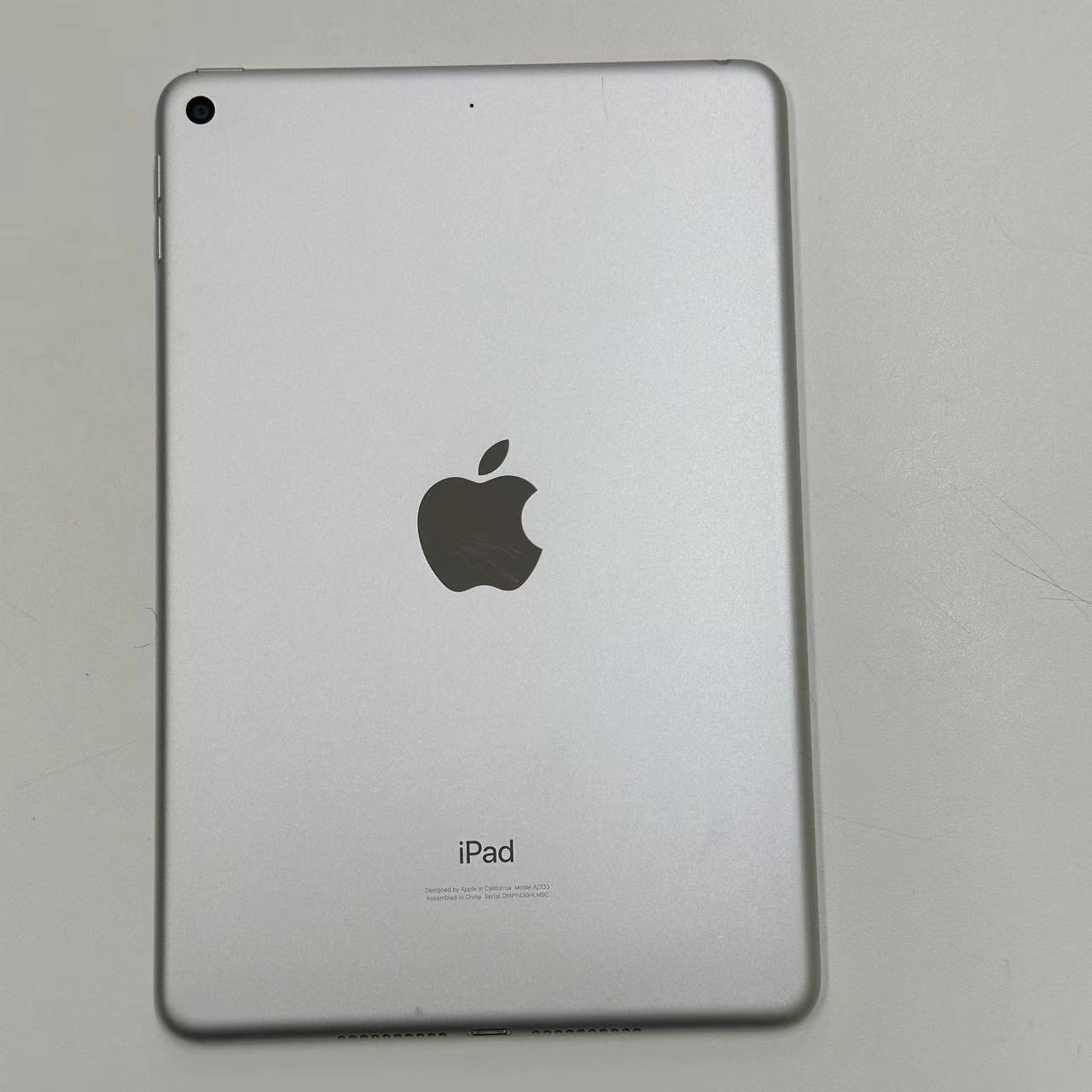 iPad mini 第5世代 Wi-Fiモデル 256GB シルバー MUU52ZP/A 美品