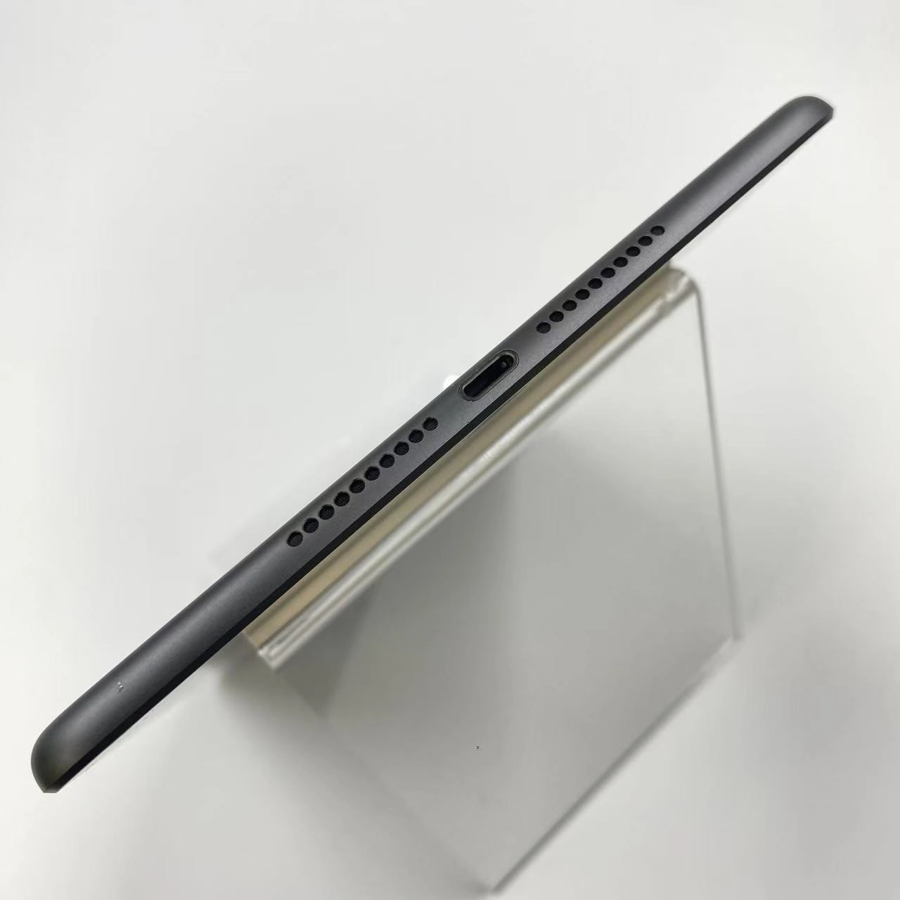 iPad mini 第5世代 256GB スペースグレイ MUXC2KH/A 海外版SIMフリー 美品