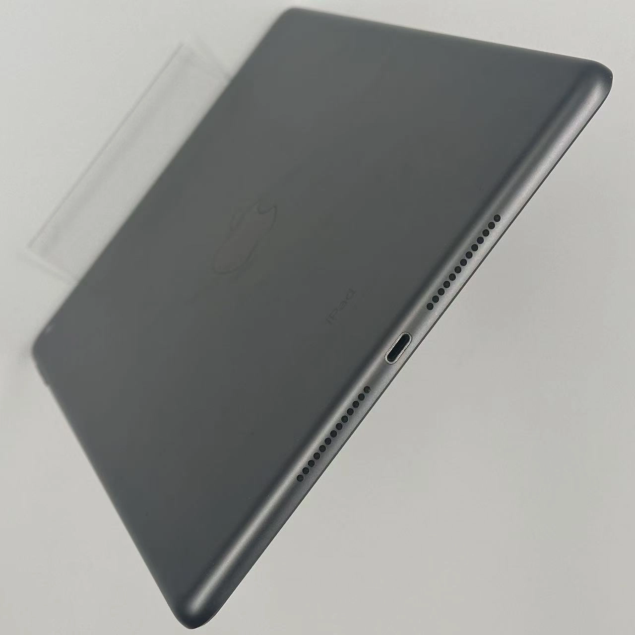 iPad 第8世代 Wi-Fiモデル 32GB スペースグレイ MYL92J/A 美品