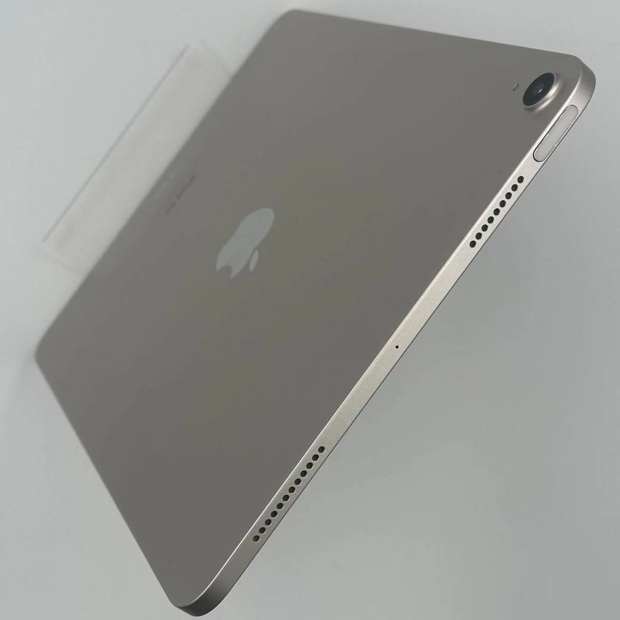 iPad Air 第5世代 Wi-Fiモデル 64GB スターライト MM9F3J/A 極美品