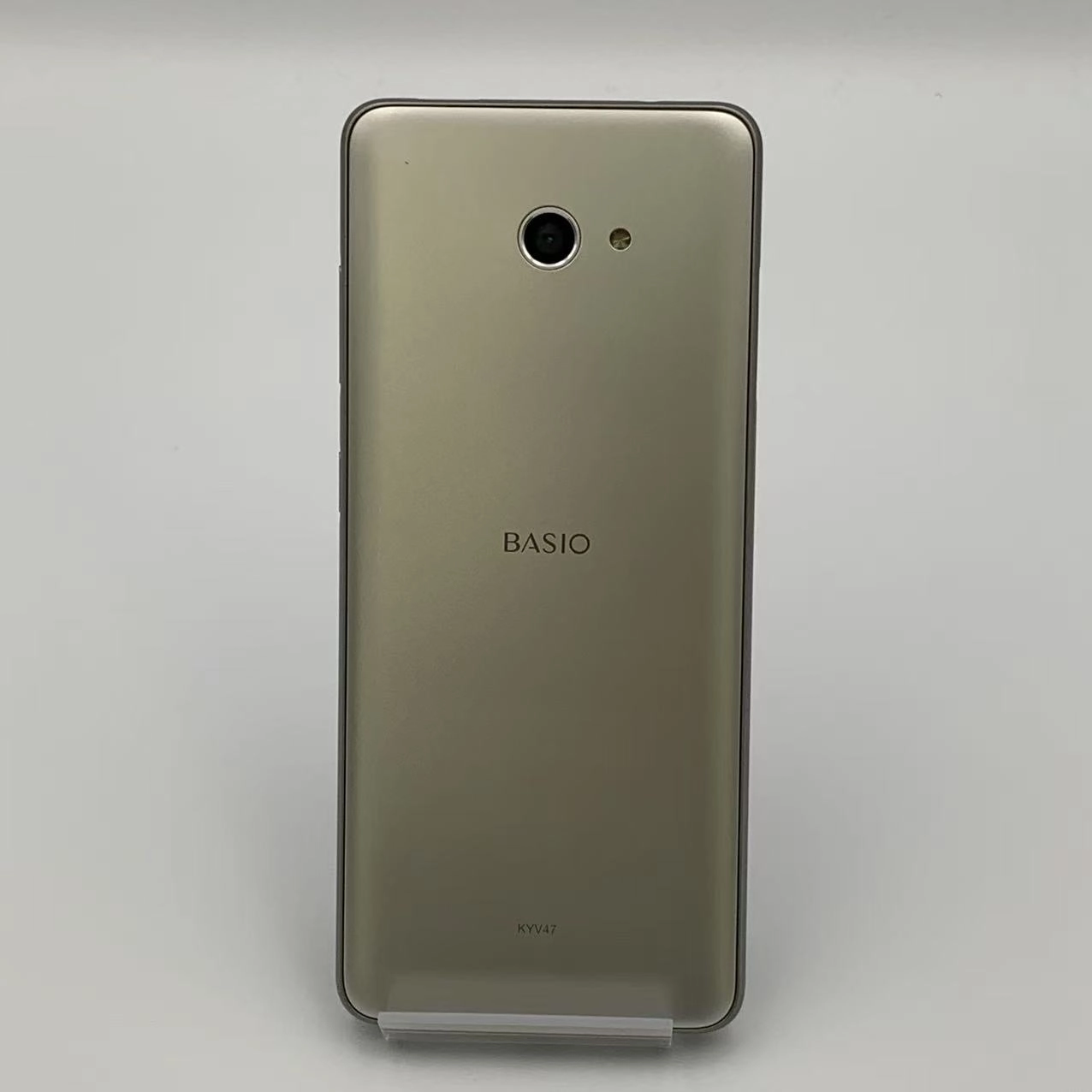 BASIO4 32GB シャンパンゴールド KYV47-u au版 訳あり品