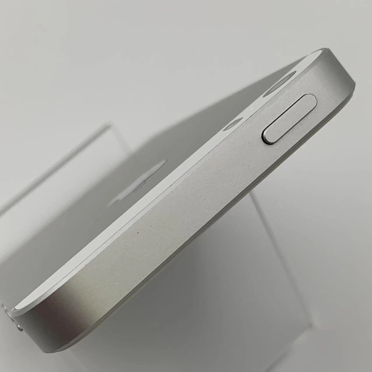 iPhoneSE 32GB シルバー MP832J/A AU版SIMフリー