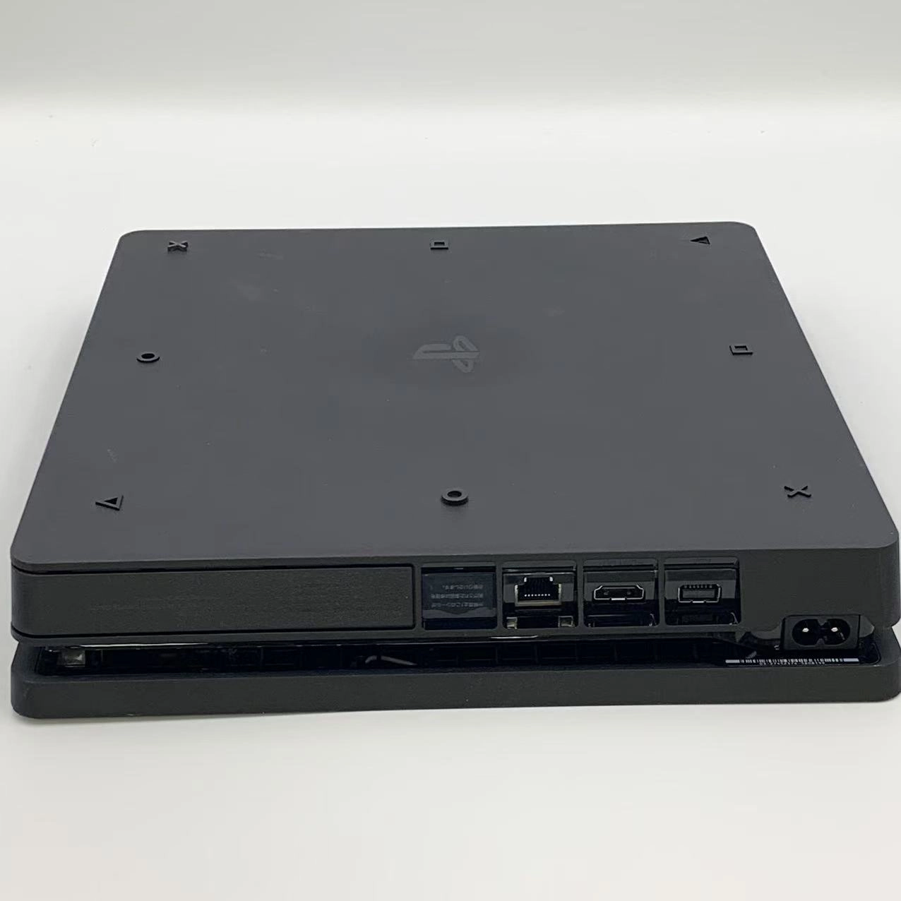 PlayStation 4 500GB ジェット・ブラック CUH-2000AB01
