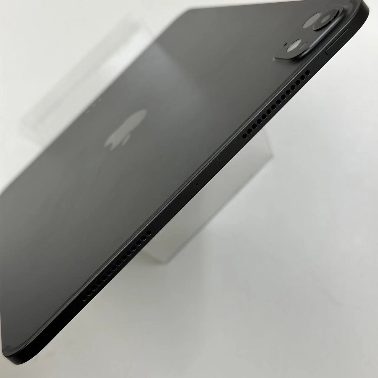 iPad Pro 11インチ 第5世代 Wi-Fiモデル 256GB PVV83J/A 美品