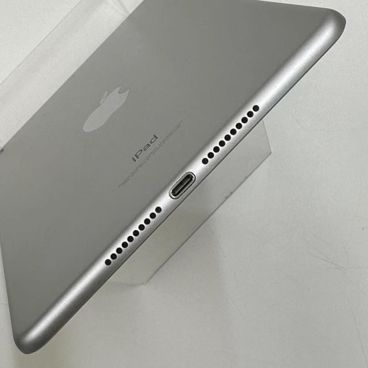 iPad mini 第5世代 Wi-Fiモデル 64GB MUQX2KH/A 極美品 シルバー