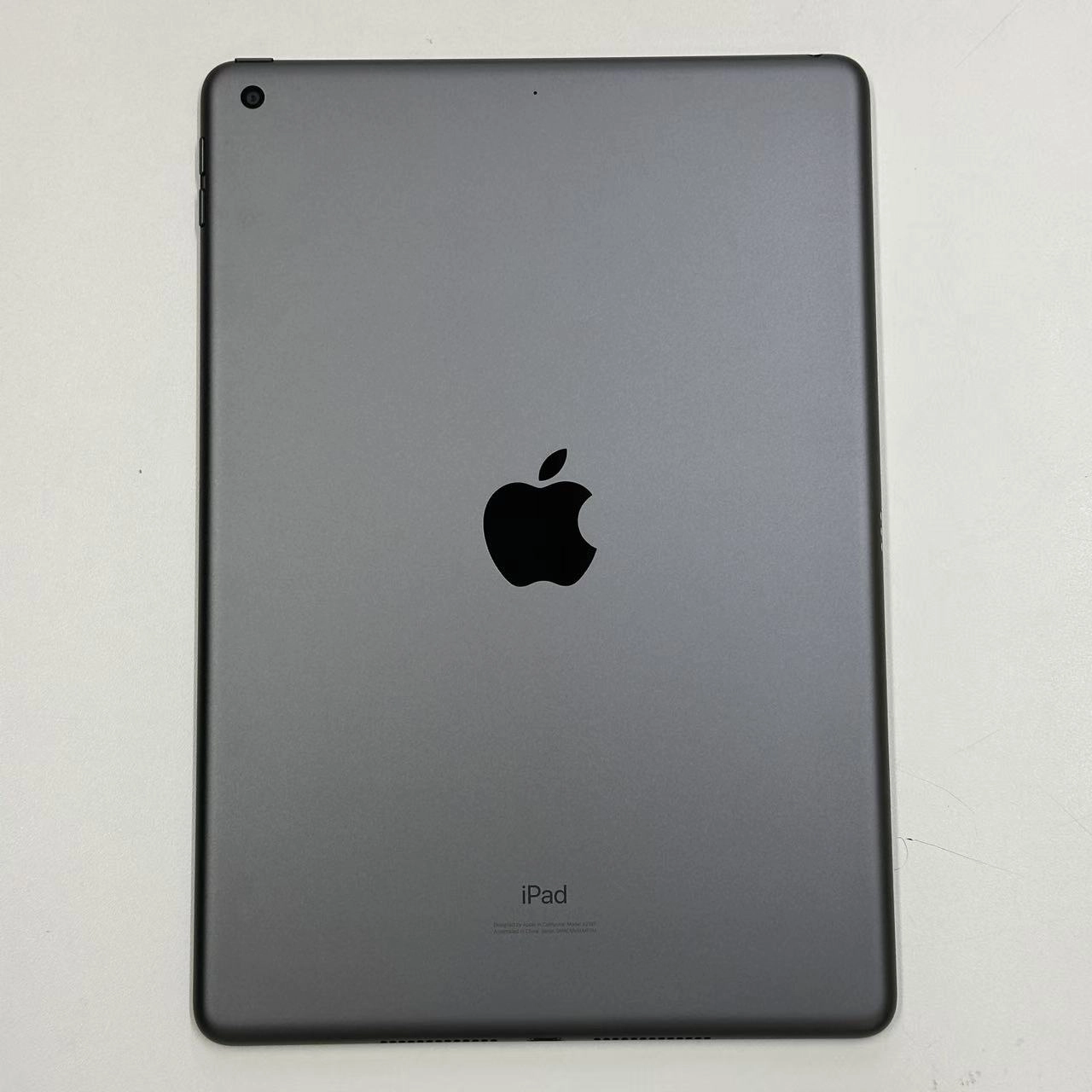 iPad 第7世代 Wi-Fiモデル 32GB MW742J/A 極美品
