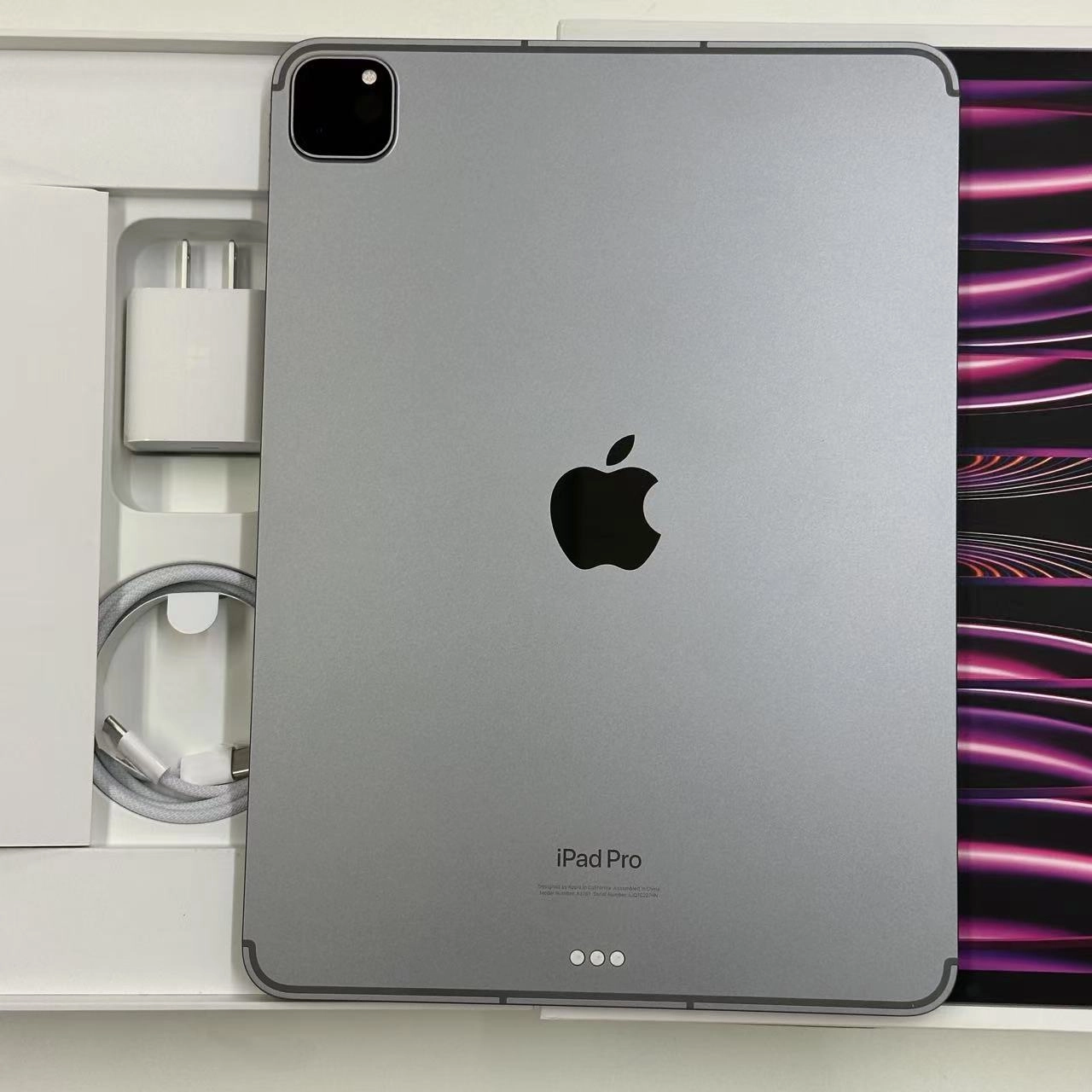 iPad Pro 11インチ 第4世代 Wi-Fi+Cellularモデル 512GB MNYG3J/A SoftBank版SIMフリー 極美品