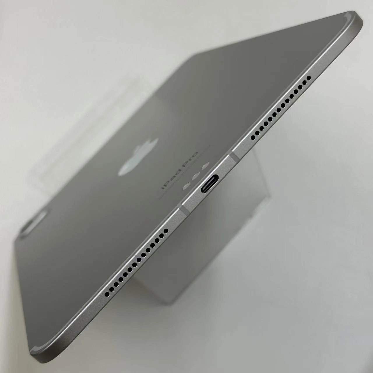 iPad Pro 11インチ 第5世代 Wi-Fi + Cellular 256GB MVW23J/A au版SIMフリー 新品同様