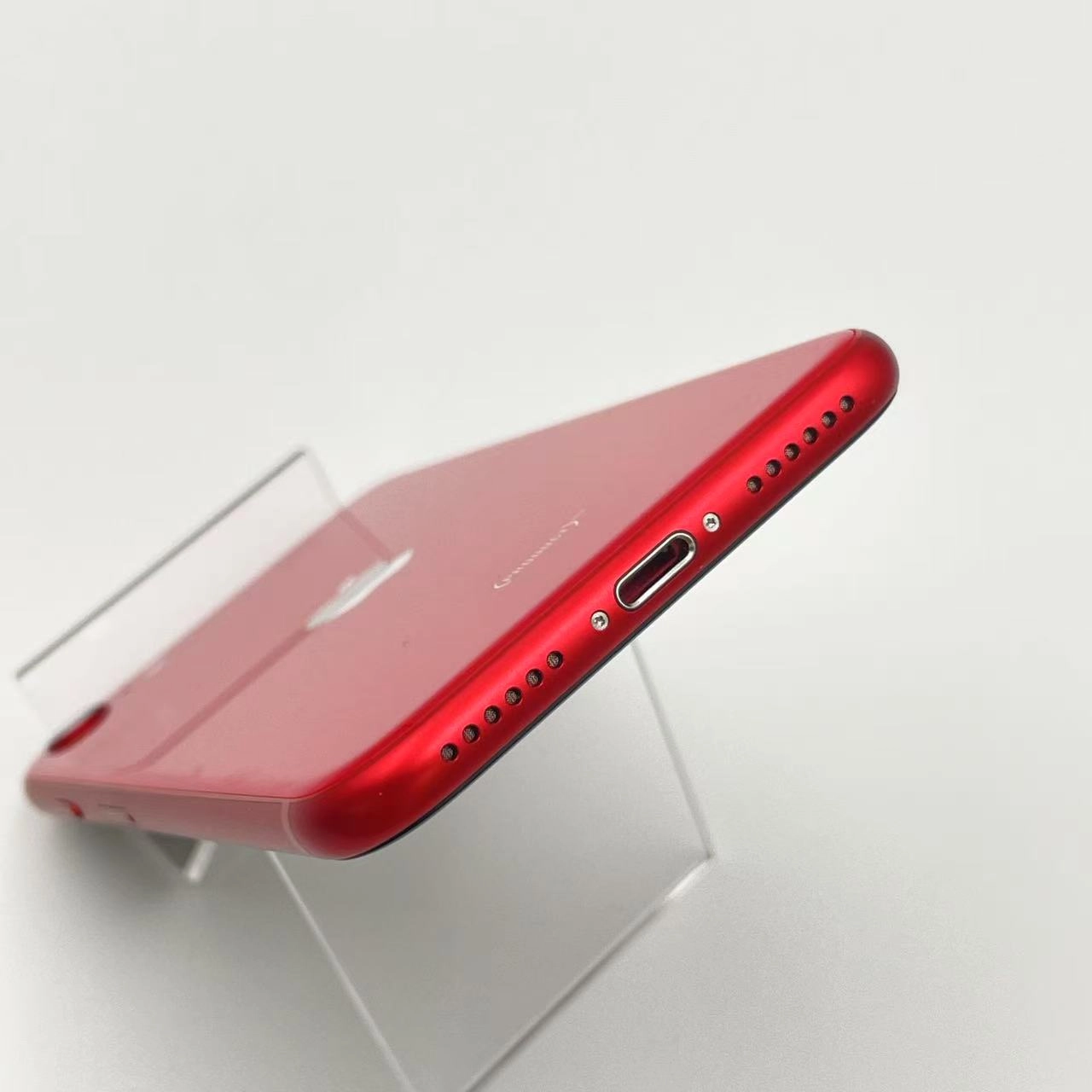 iPhoneSE 第2世代 64GB Product Red MX9U2J/A docomoSIMフリー 美品