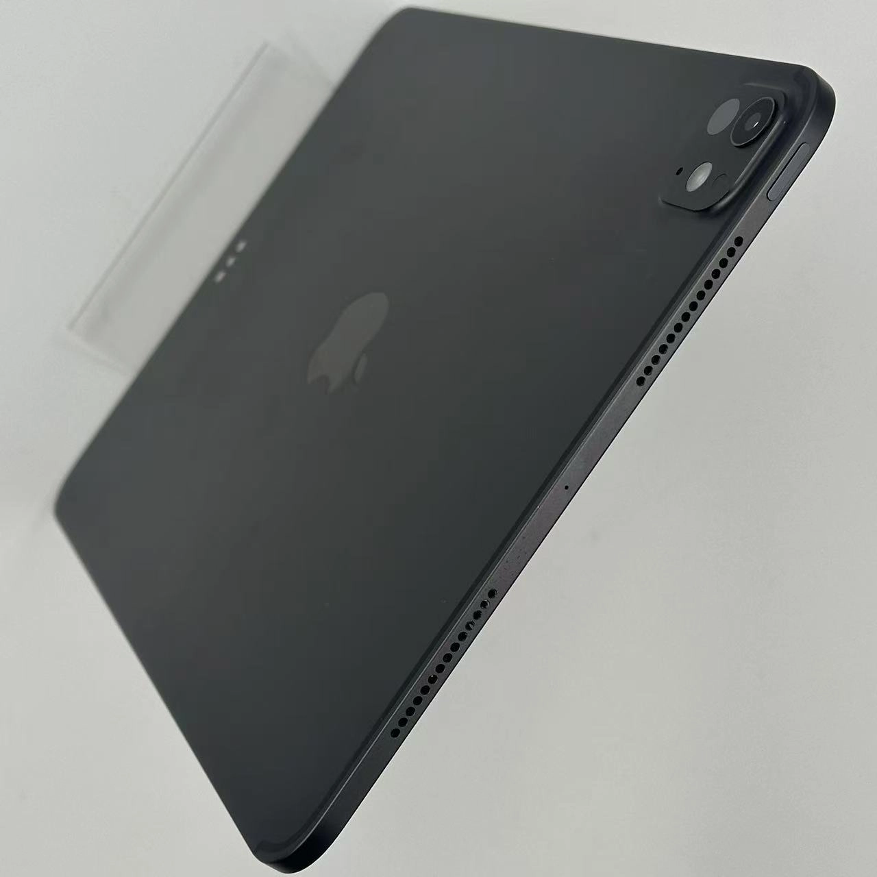 iPad Pro 11インチ 第5世代 Wi-Fiモデル 256GB MVV83J/A 美品