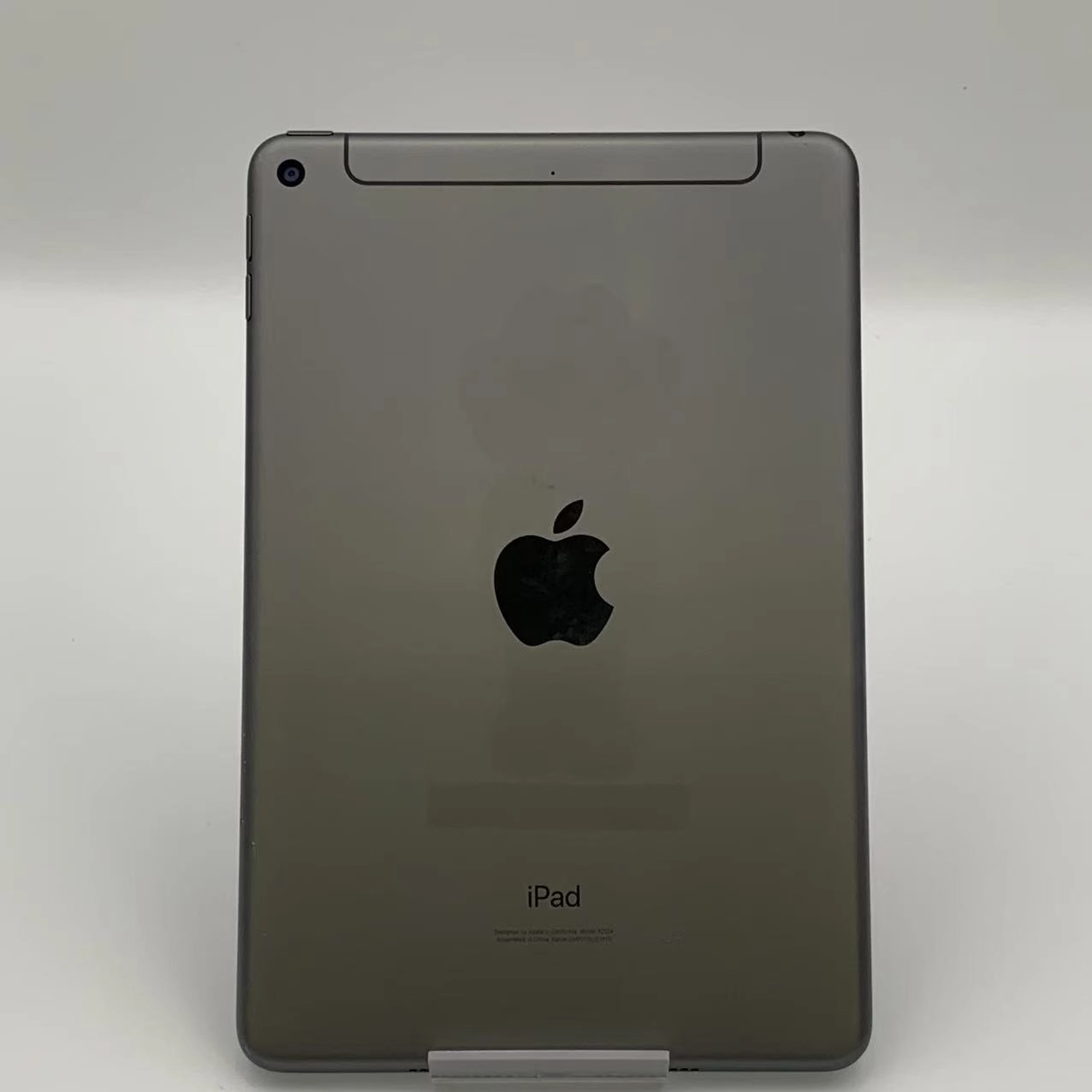 iPad mini 第5世代 256GB スペースグレイ MUXC2ZP/A 海外版SIMフリー