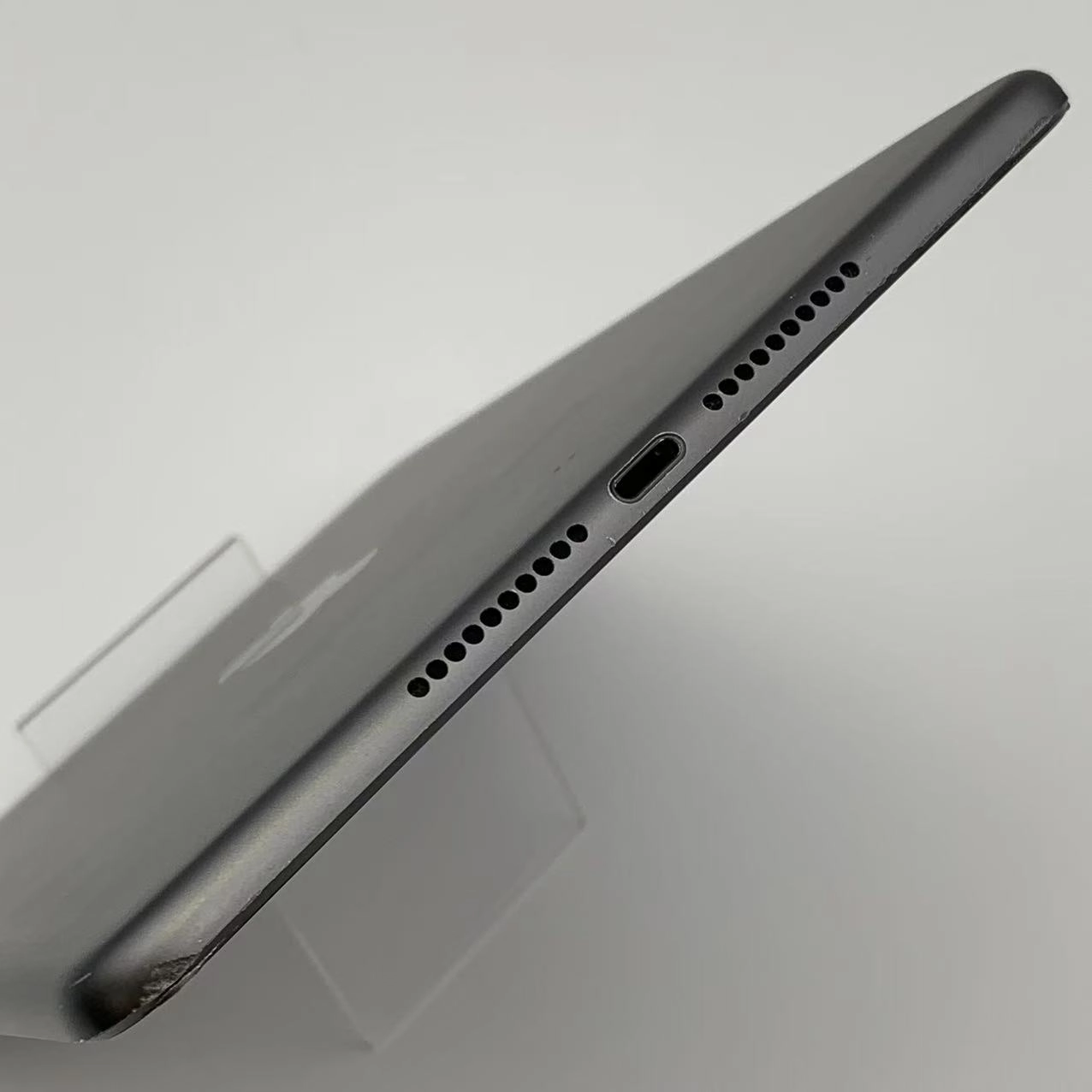 iPad mini 第5世代 256GB スペースグレイ MUXC2ZP/A 海外版SIMフリー