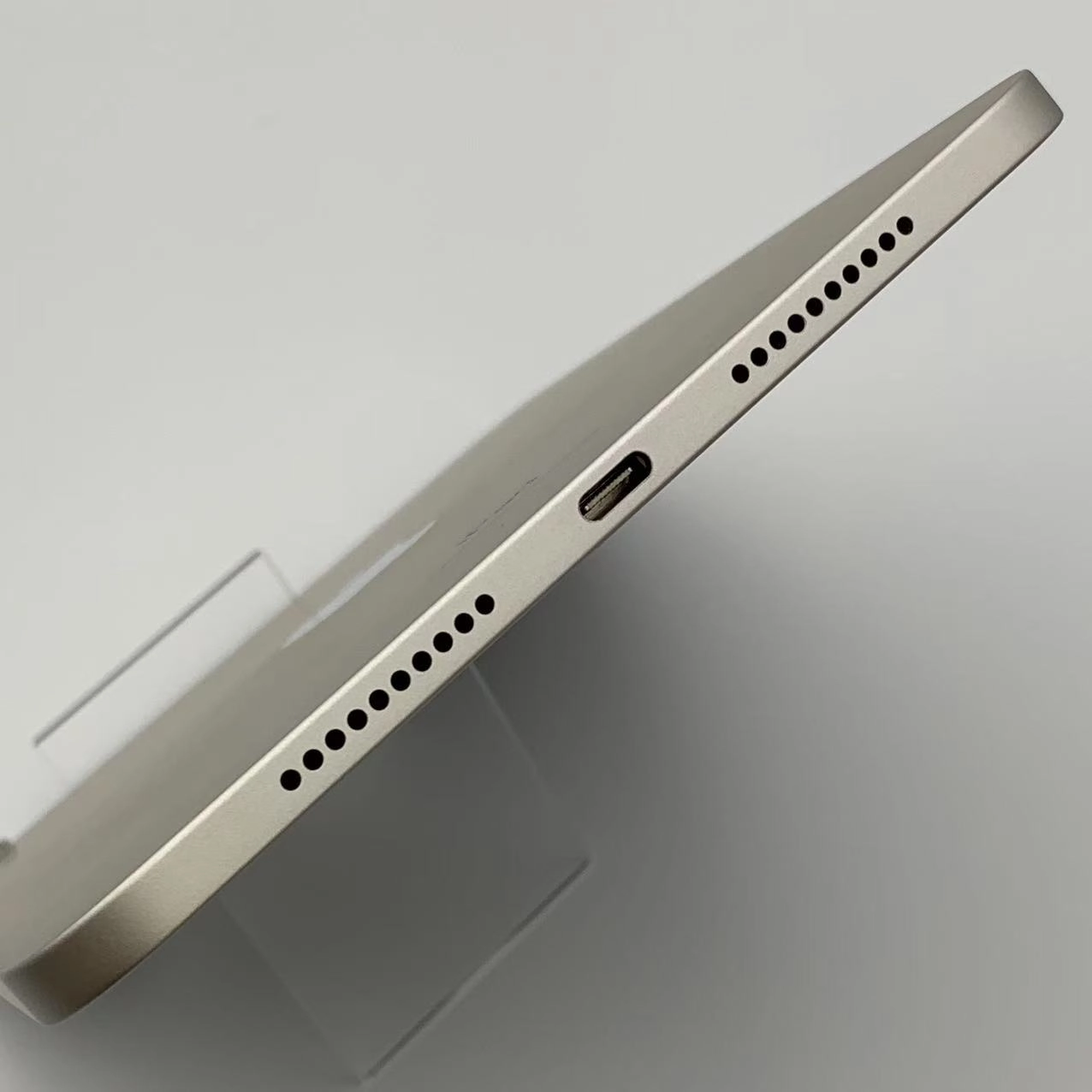 iPad mini 第6世代 Wi-Fiモデル 64GB スターライト MK7P3J/A 極美品