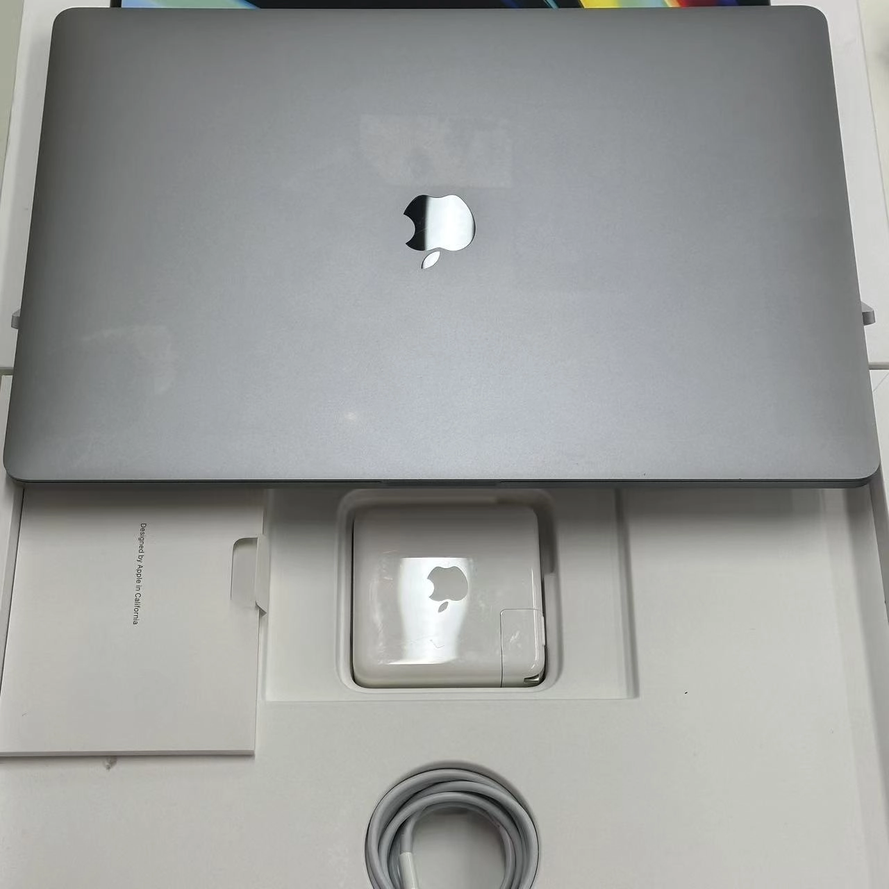 MacBook Pro 16インチ 2019 2.6GHz Core i7 16GB 512GB MVVJ2J/A 16GB/512GB スペースグレイ