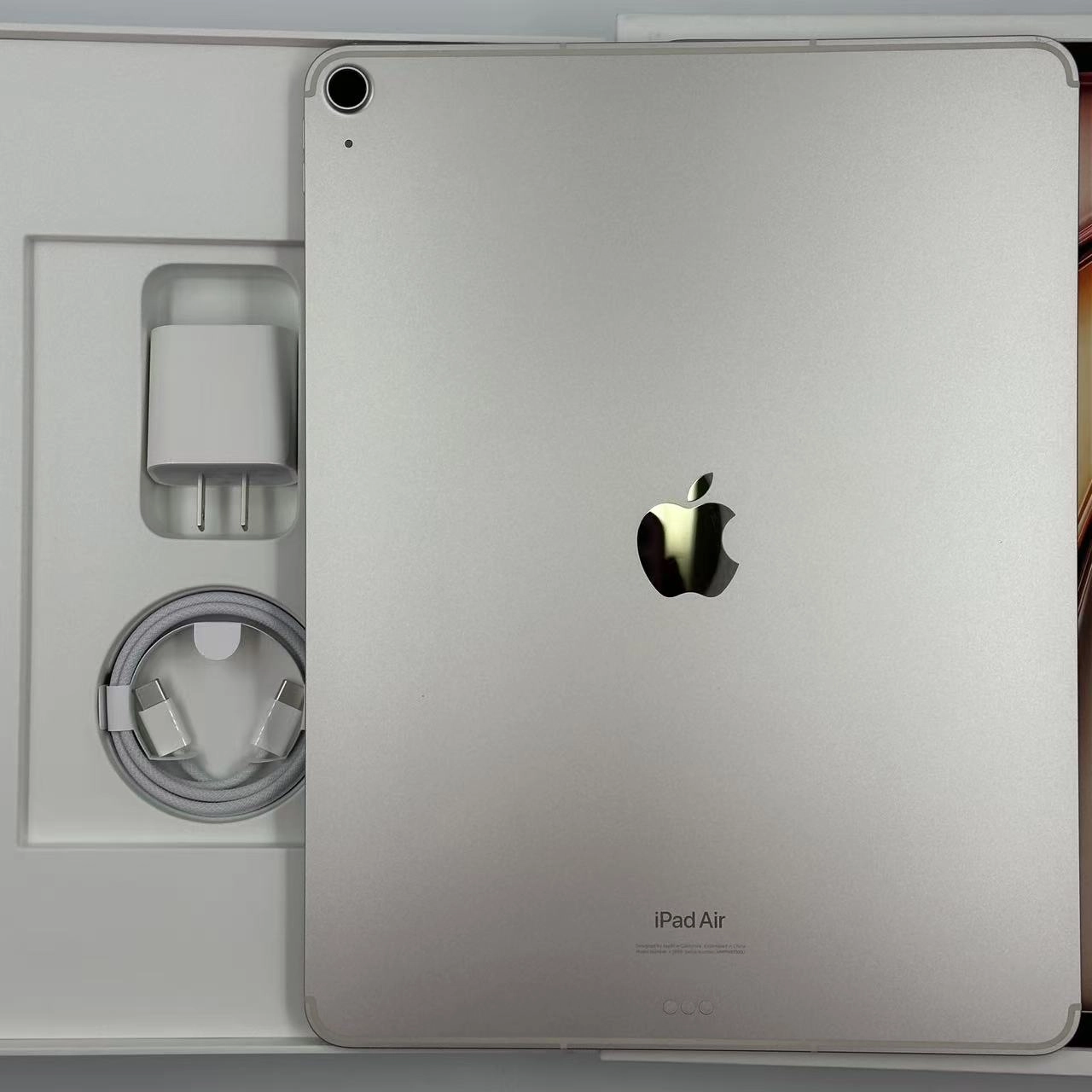 iPad Air 13インチ 第6世代 512GB MV723J/A docomo版SIMフリー 新品同様