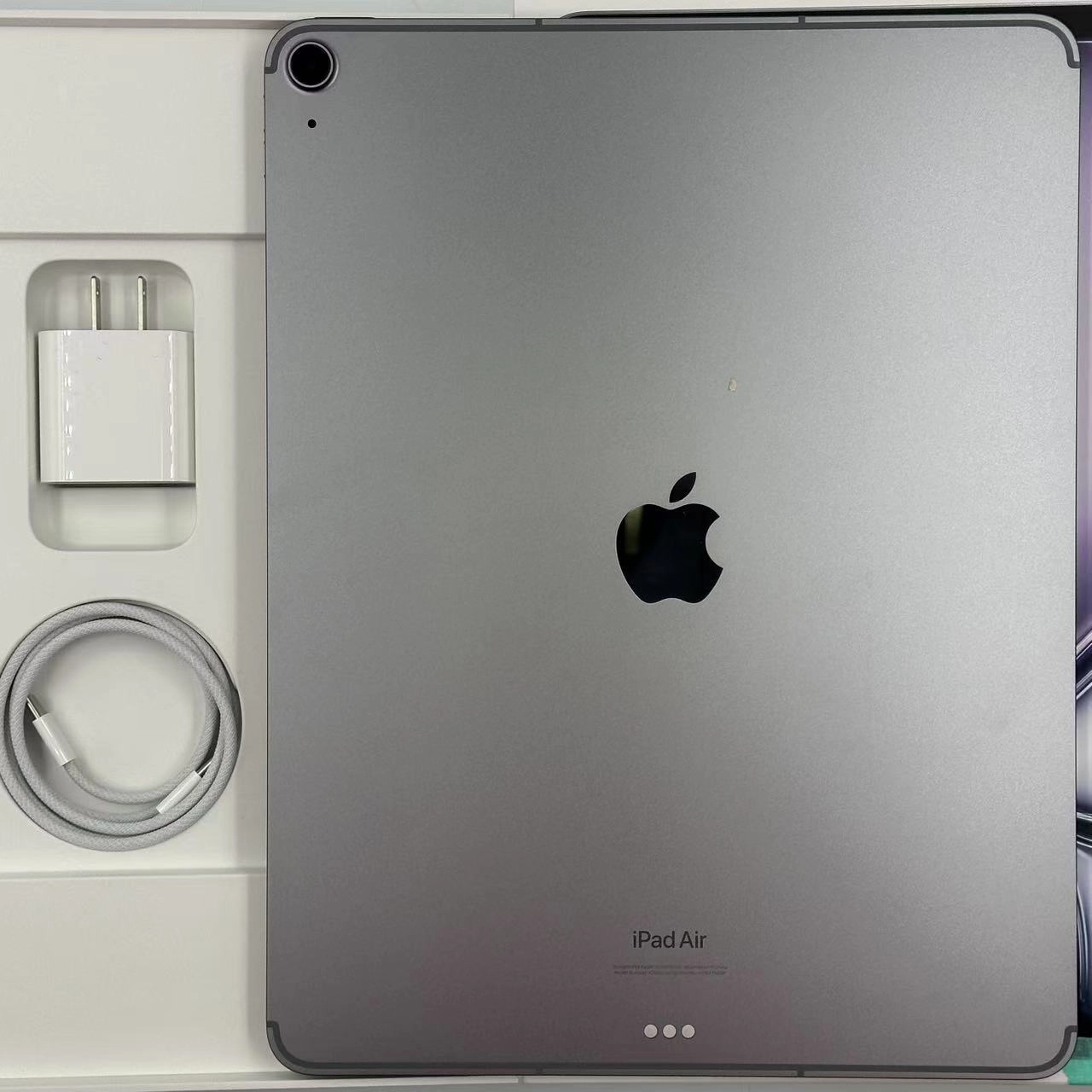 iPad Air 13インチ 第6世代 256GB MV6V3J/A Apple版SIMフリー 新品同様