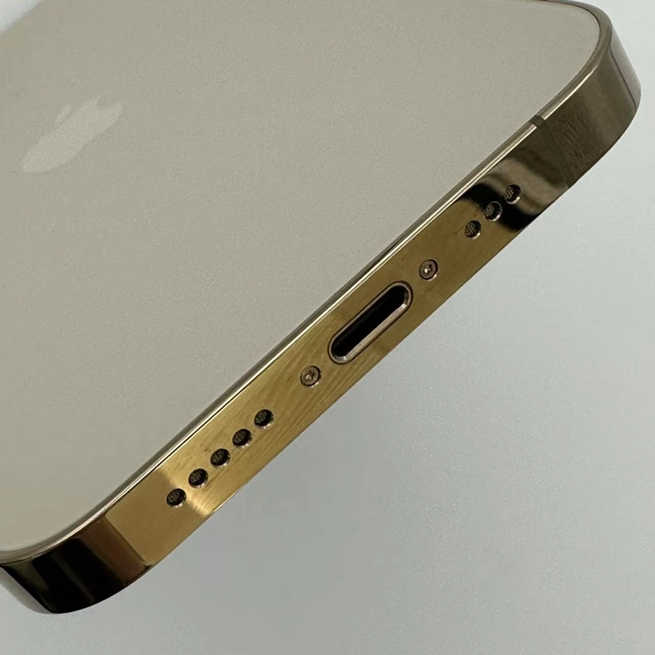 iPhone12 Pro 512GB MGMH3J/A docomo版SIMフリー 極美品 ゴールド