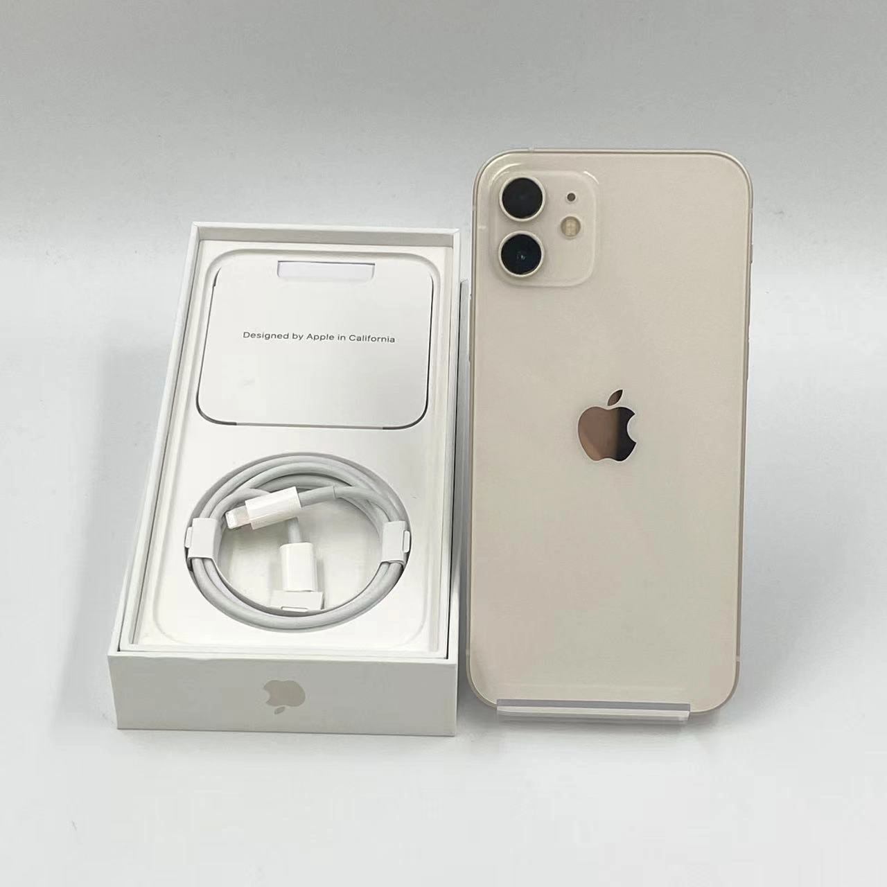 iPhone12 256GB MGJ13J/A Apple版SIMフリー 極美品 ホワイト