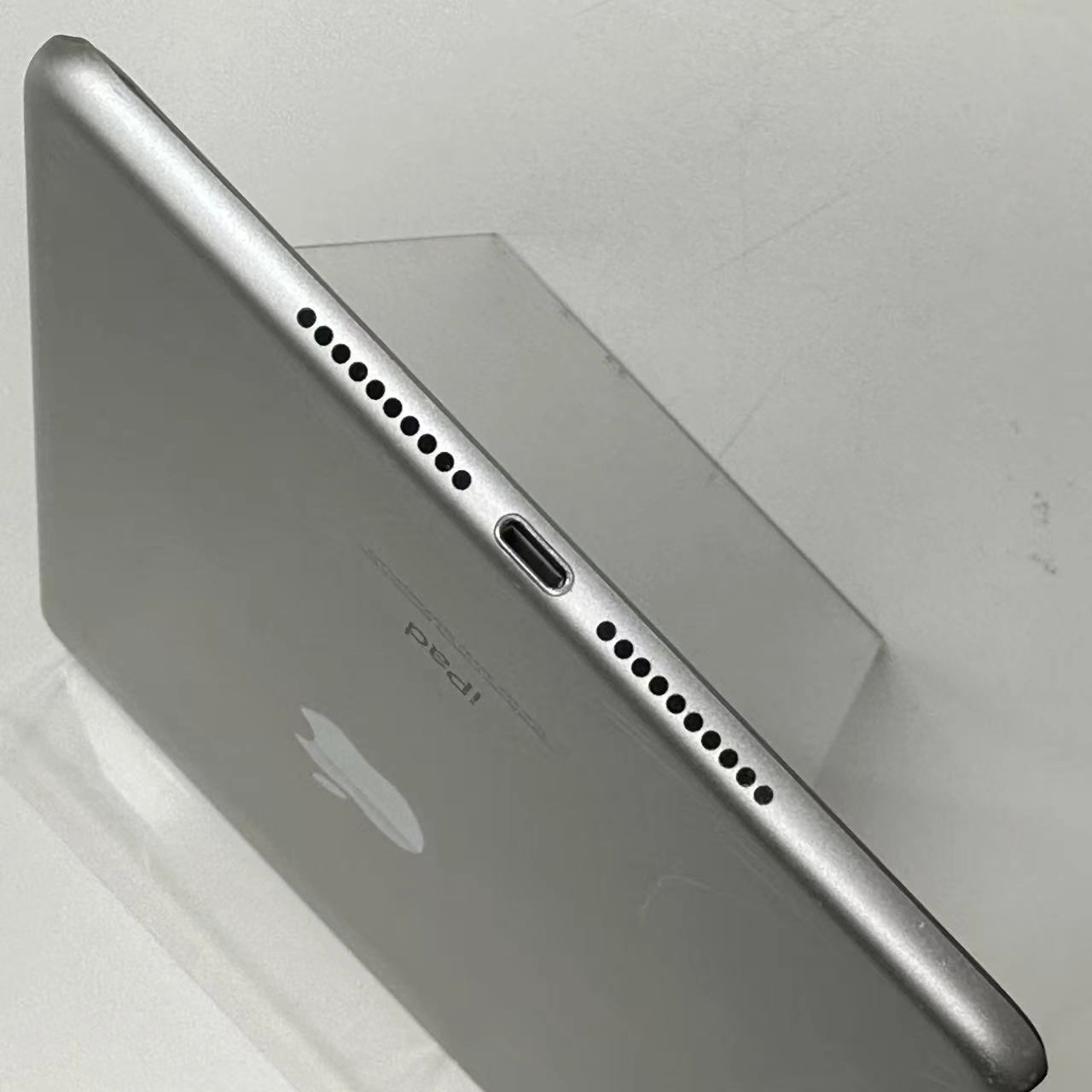 iPad mini 第5世代 64GB NUX62KH/A 海外版SIMフリー シルバー