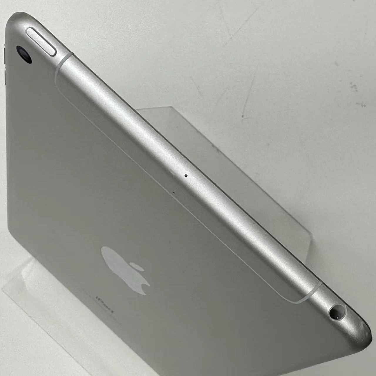 iPad mini 第5世代 64GB NUX62KH/A 海外版SIMフリー シルバー