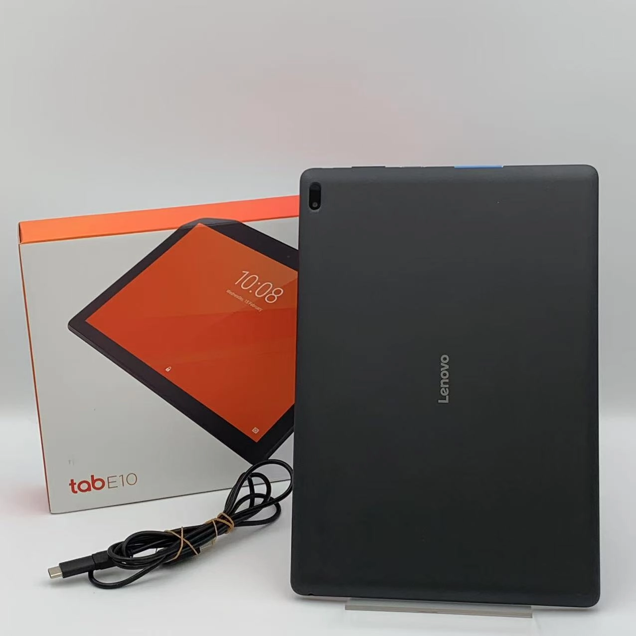 Lenovo Tab E10 16GB - TB-X104F Wi-Fi