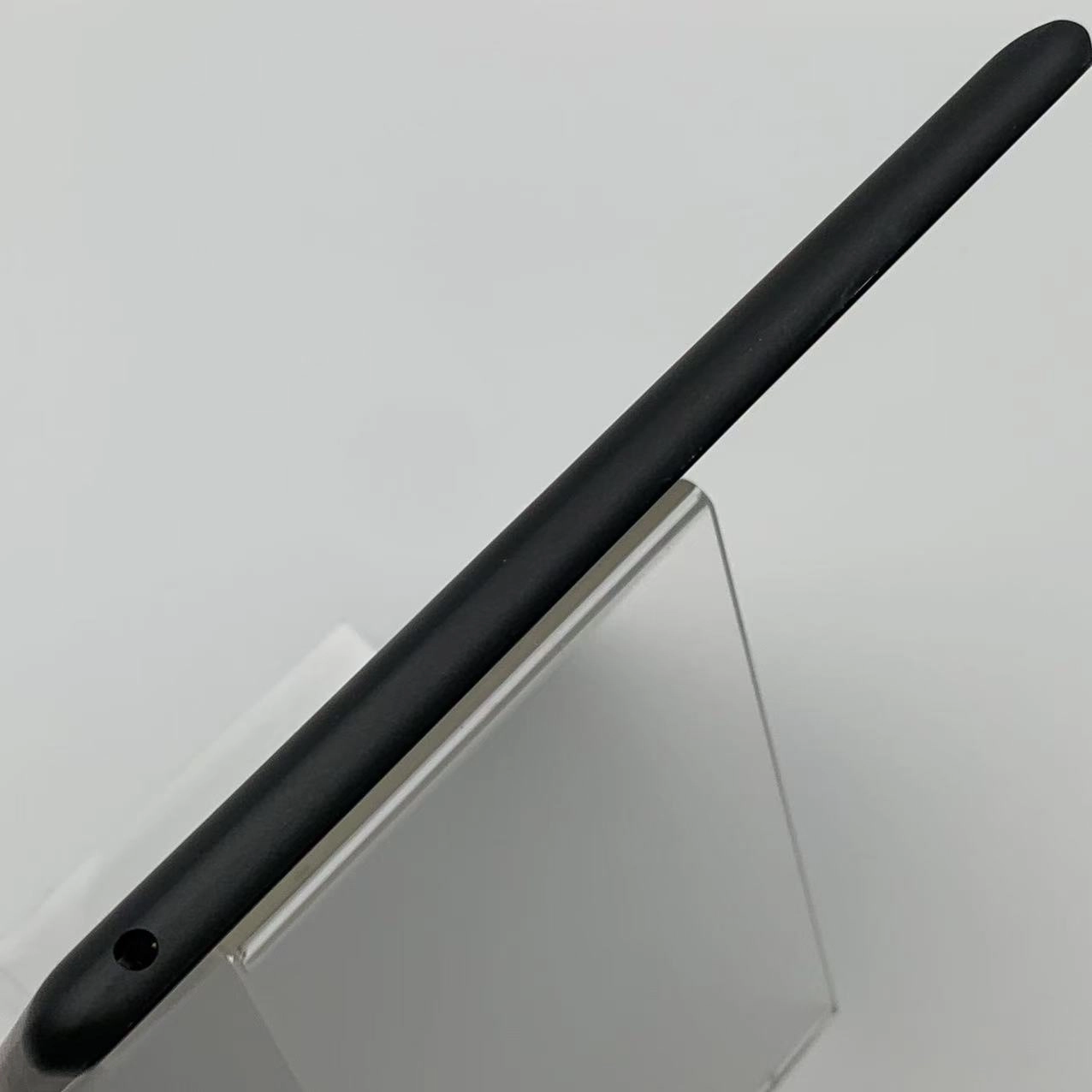 Lenovo Tab E10 16GB - TB-X104F Wi-Fi