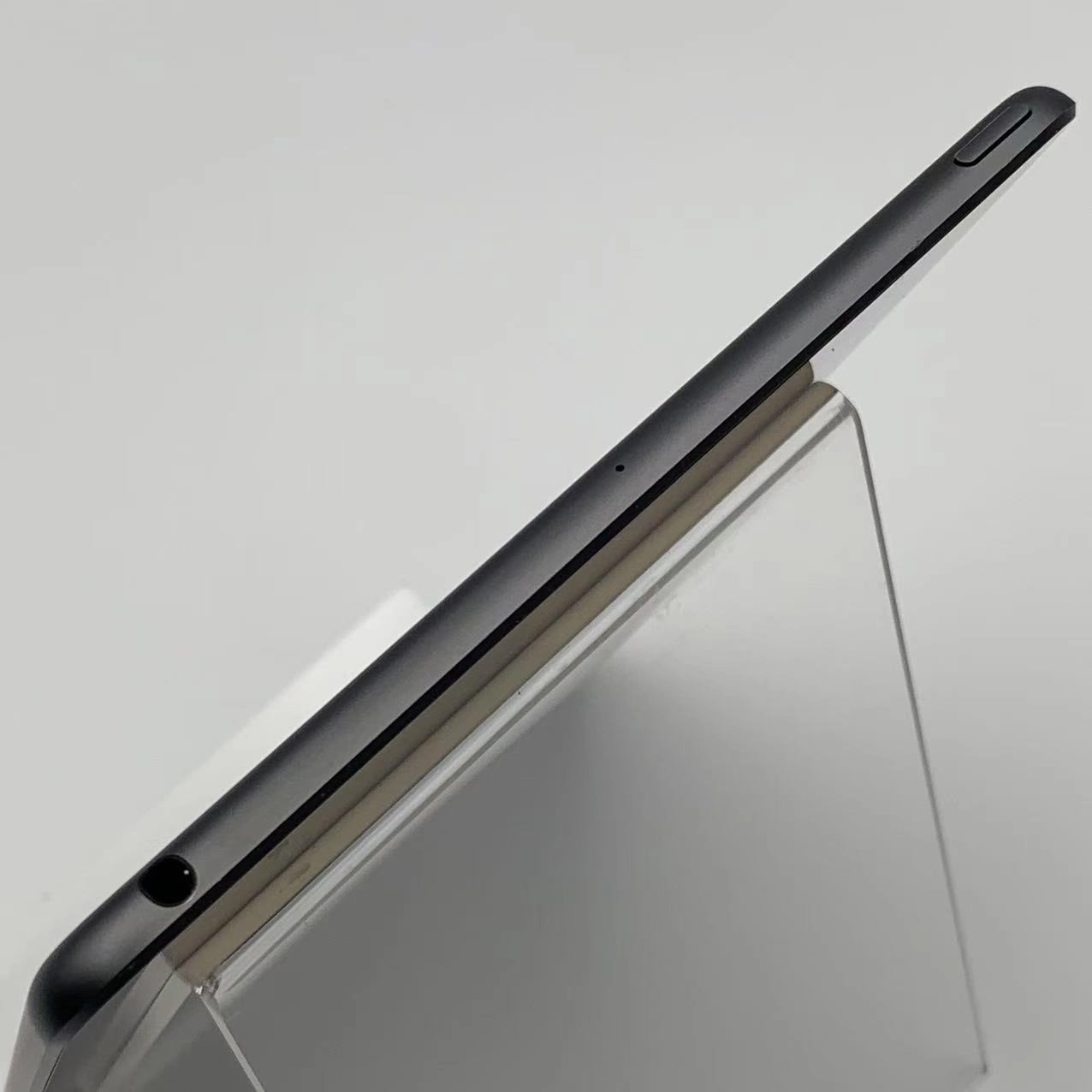 iPad mini 第5世代 Wi-Fiモデル 64GB スペースグレイ MUQW2ZP/A